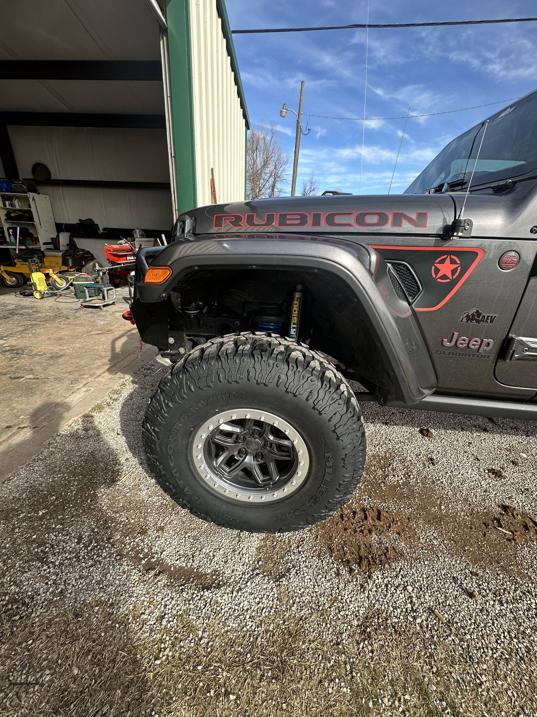 Jeep Gladiator GMRS antenna question IMG_0230