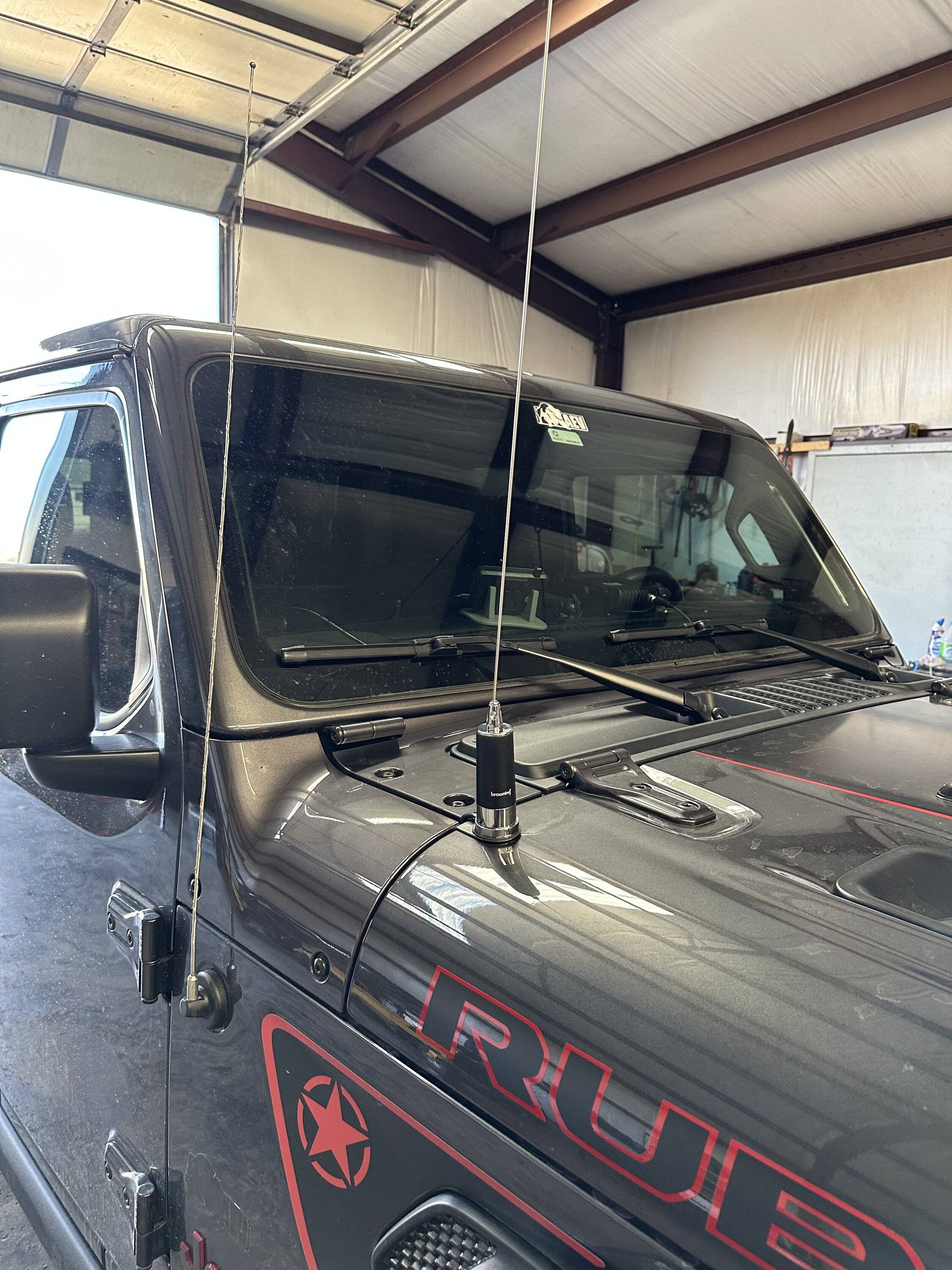 Jeep Gladiator GMRS antenna question IMG_0107