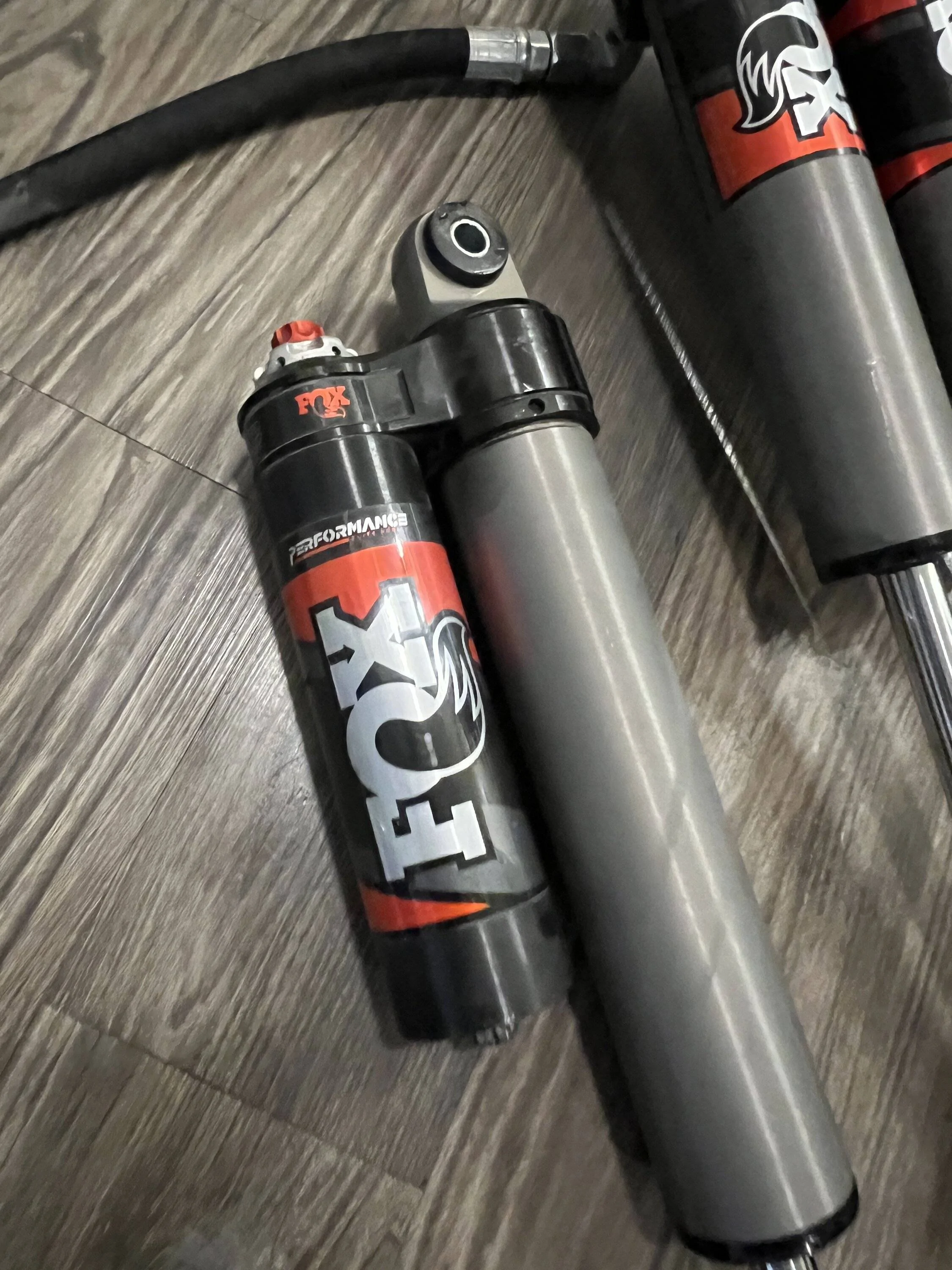 Jeep Gladiator Fox 2.5 Adjustable Shocks 1.5” Inches IMG_0078