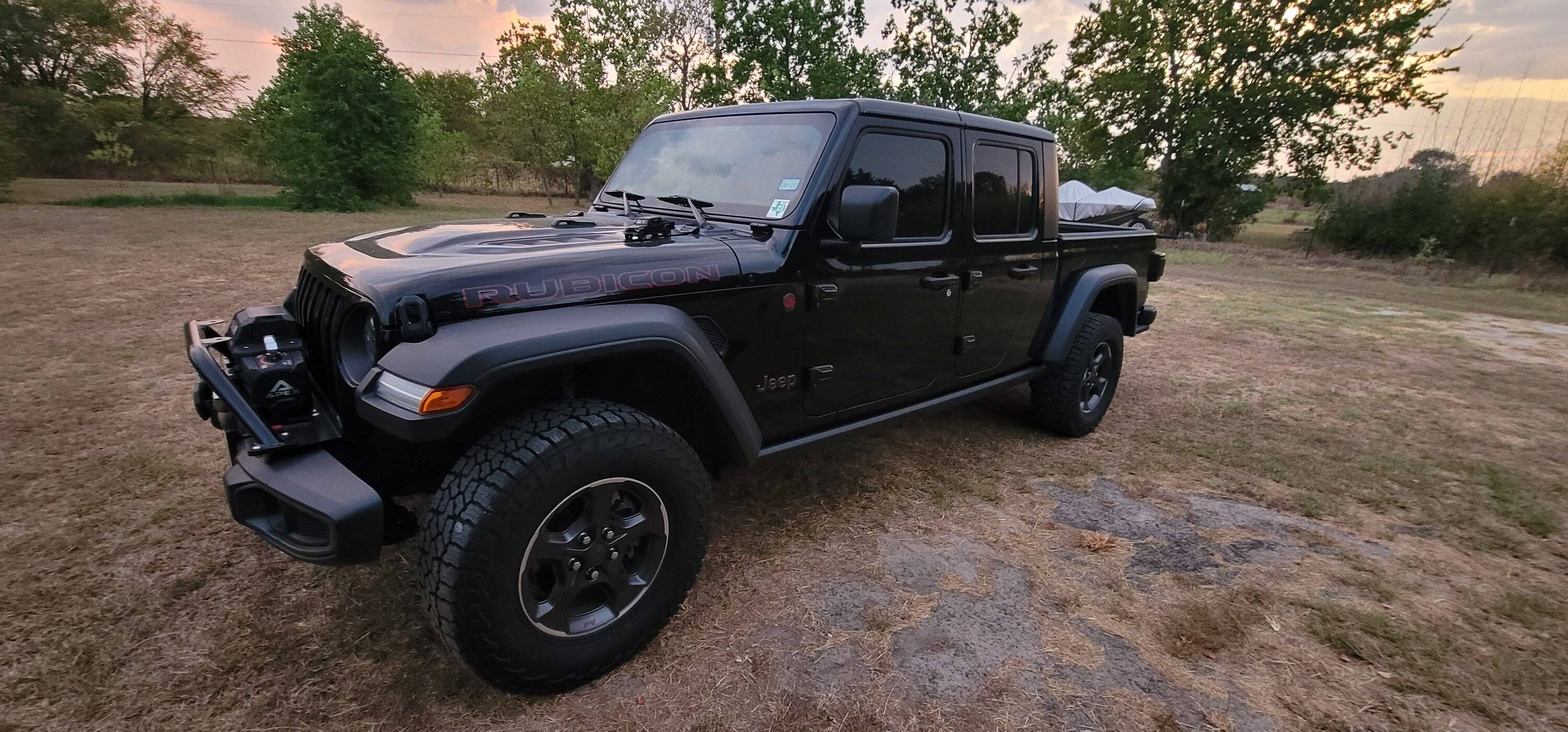 Jeep Gladiator Silly $27 Accesory 01