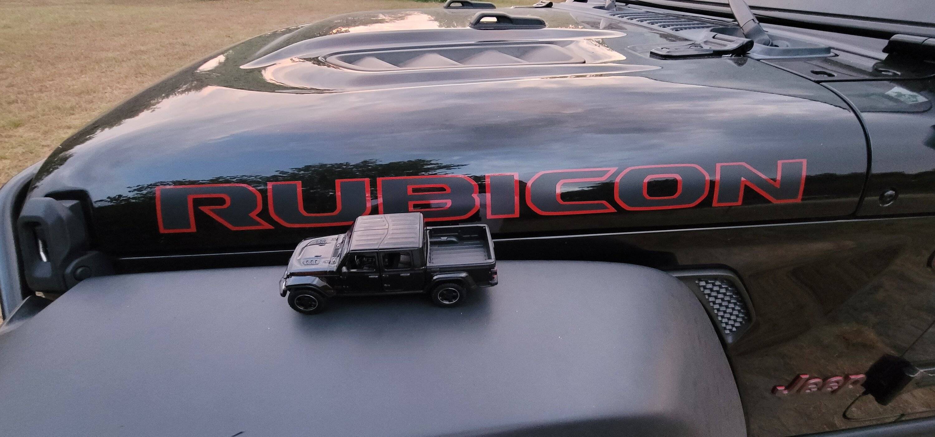 Jeep Gladiator Silly $27 Accesory 02