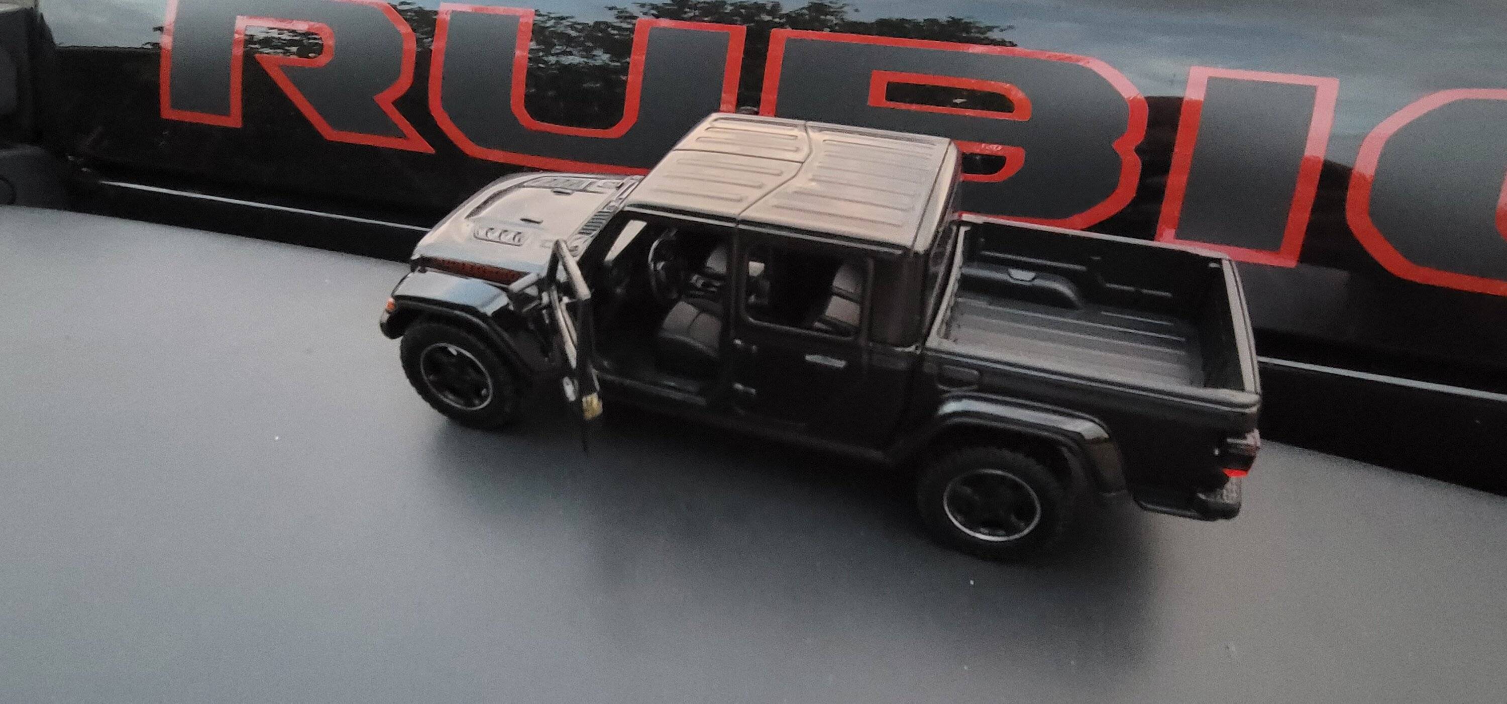Jeep Gladiator Silly $27 Accesory 04