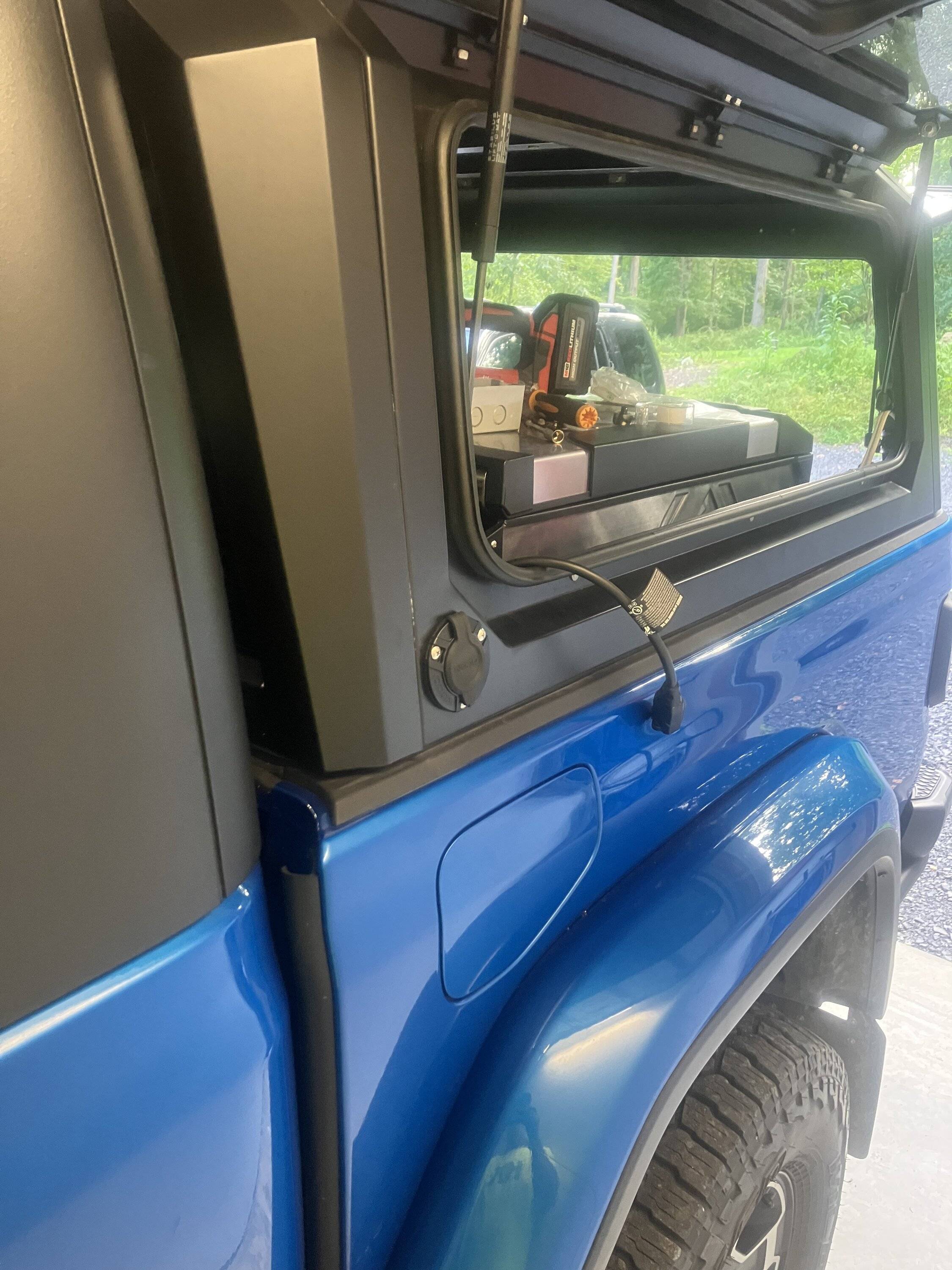 Jeep Gladiator ARB Element fridge, odd install IMG_1426