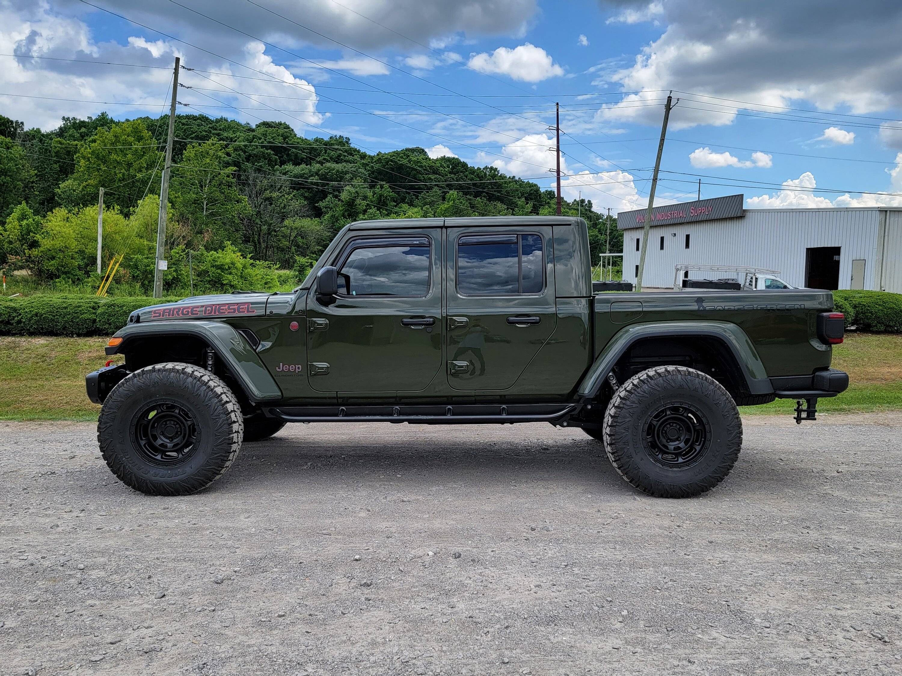 Jeep Gladiator 37s on and looking sweet! 20220701_142913 (1)