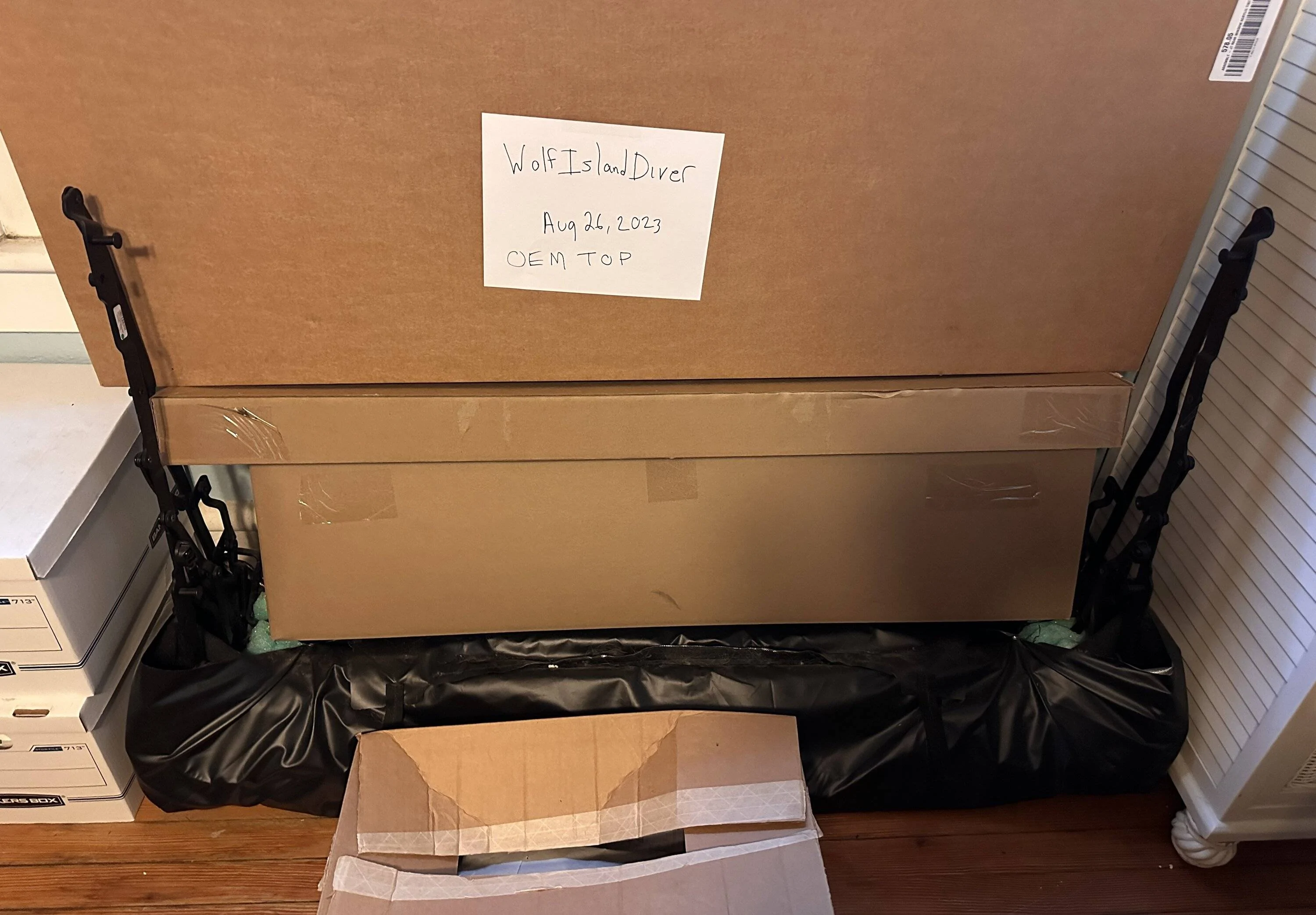 Jeep Gladiator OEM - Premium Sunrider Soft Top NIB IMG_2116