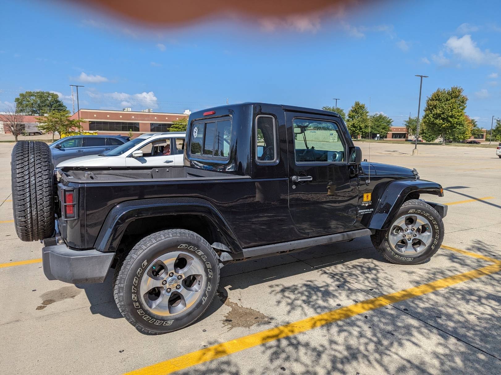 Jeep Gladiator Saw this in Ankeny, Iowa this AM - PXL_20230827_155312349