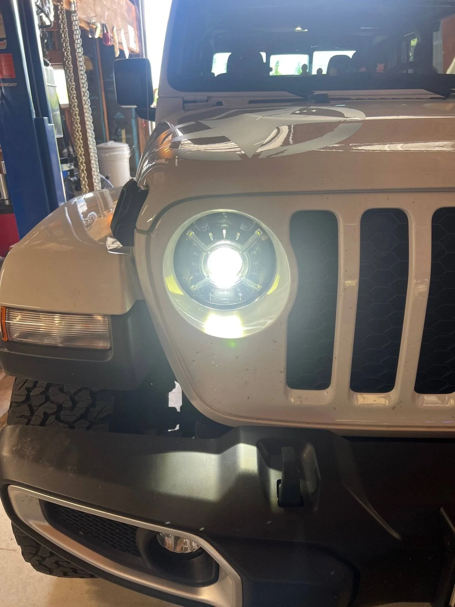 Jeep Gladiator Aftermarket & OEM parts cleanout--headlights, fogs, fox IMG_2801