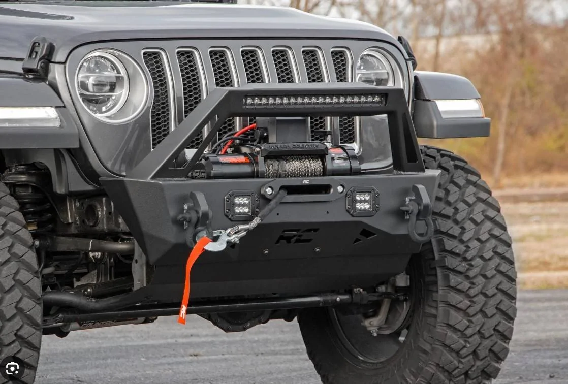 Jeep Gladiator Steelcraft Stubby Bumper - SEMA 2019 vs Rough Country Stubby RC 10597A Stubby