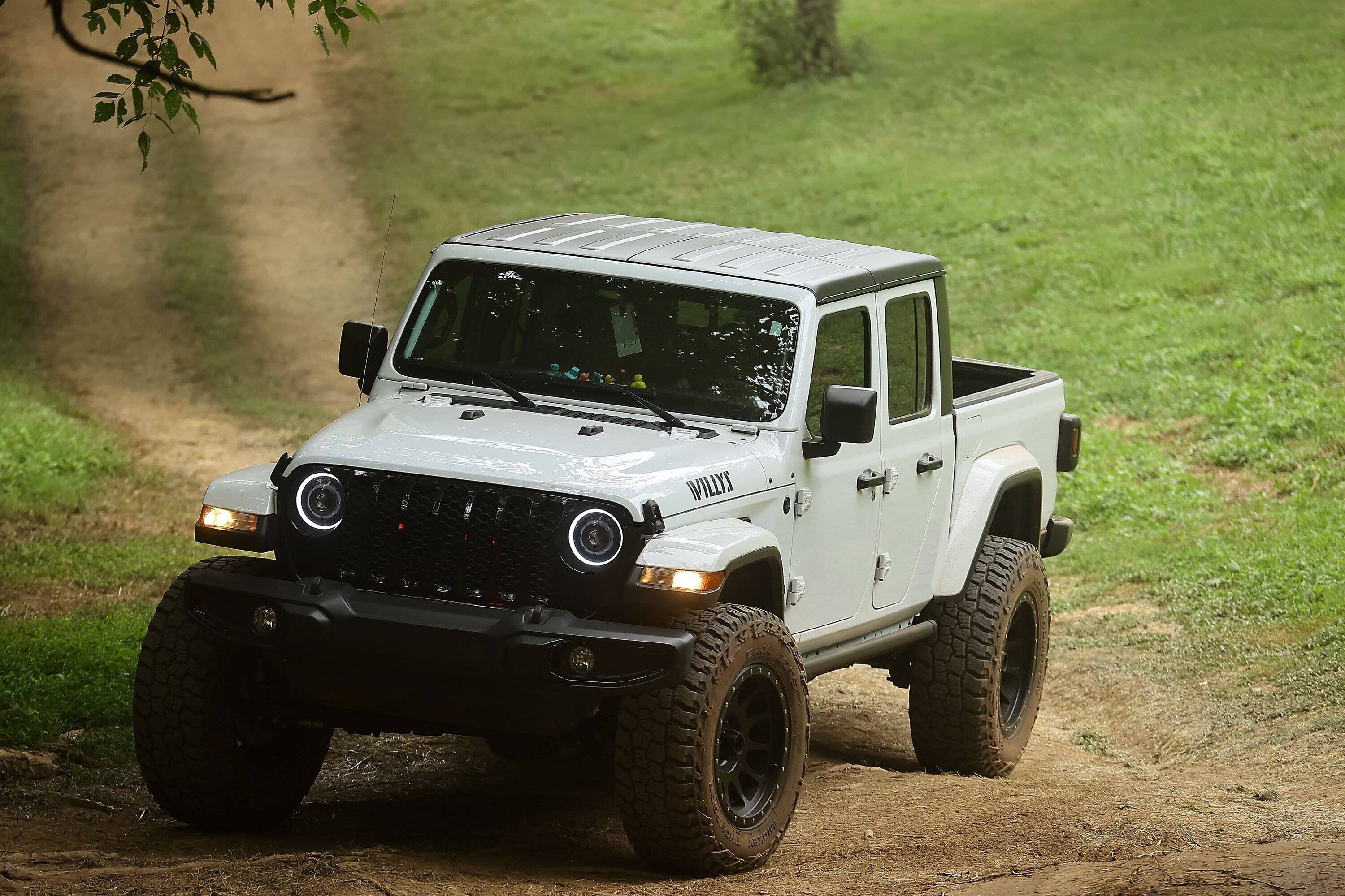 Jeep Gladiator BRIGHT WHITE Gladiator JT Club IMG_5791