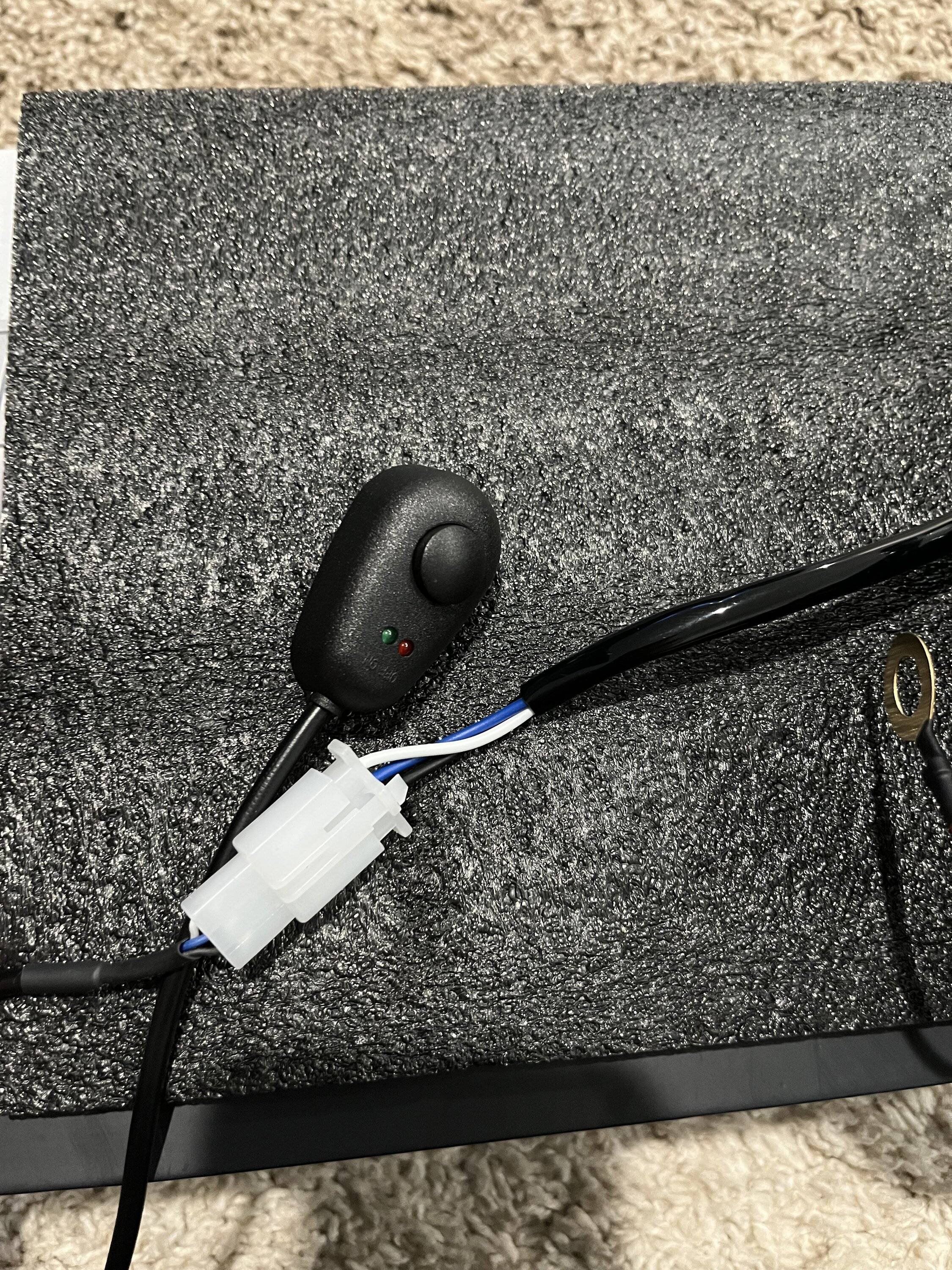 Jeep Gladiator Novsight pod lights install with aux switch IMG_3368