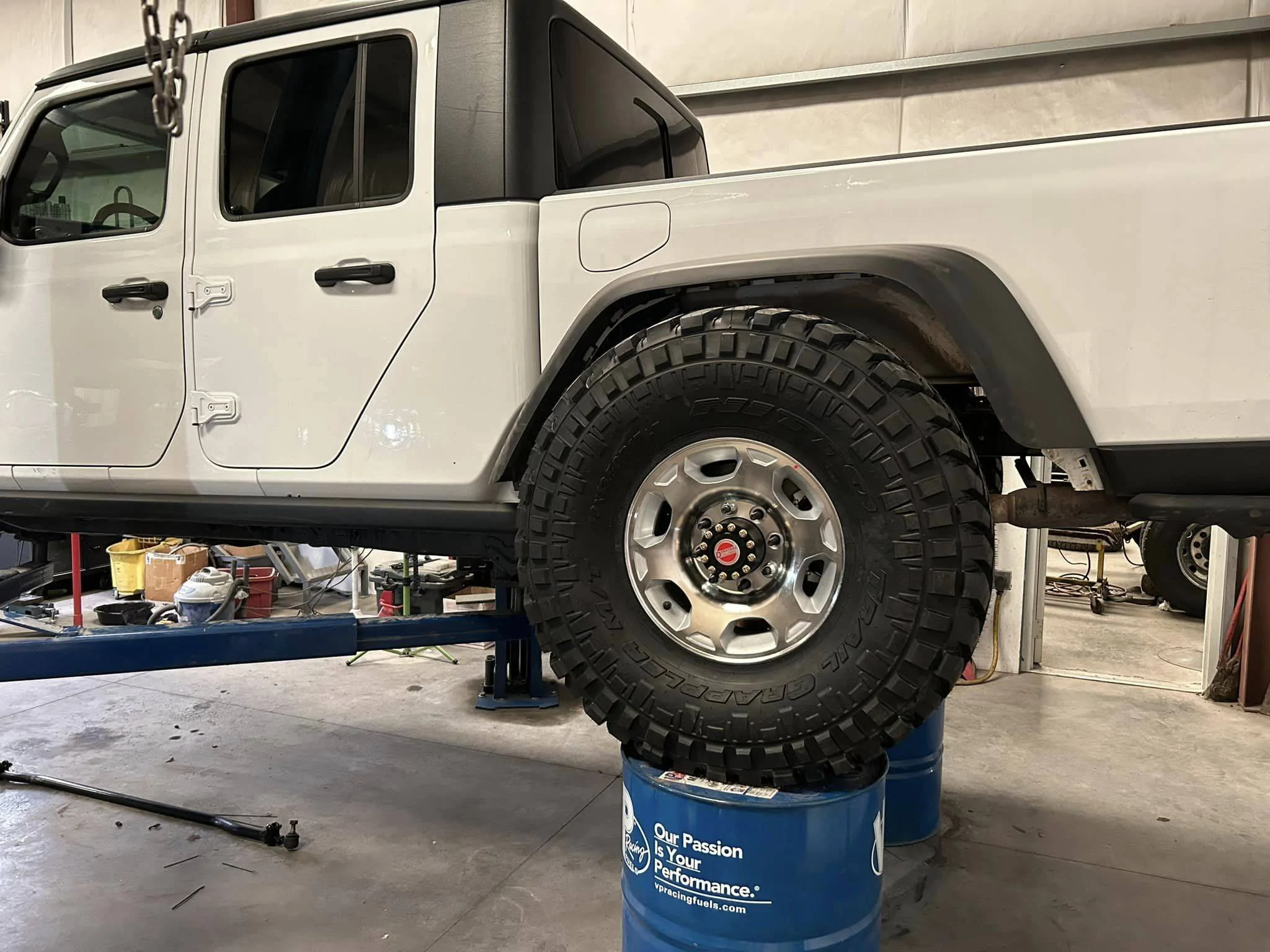 Jeep Gladiator Lets see all those Gladiators with lifts and bigger tires! 365265796_10230986644589766_8822496322420737506_n