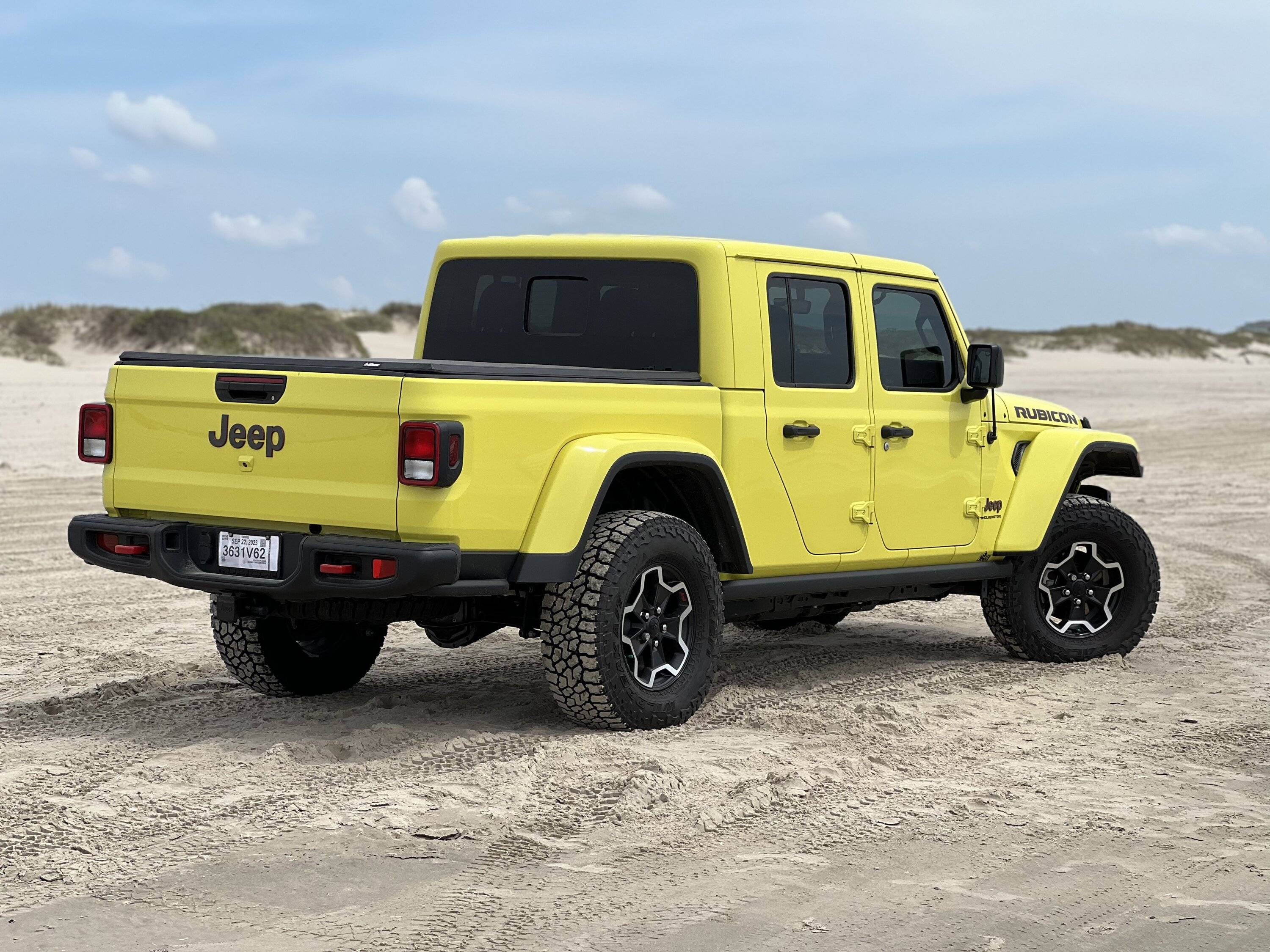 Jeep Gladiator Gladiator Glamour Shots F7898A2B-7FC9-412D-8319-4558E101FB18