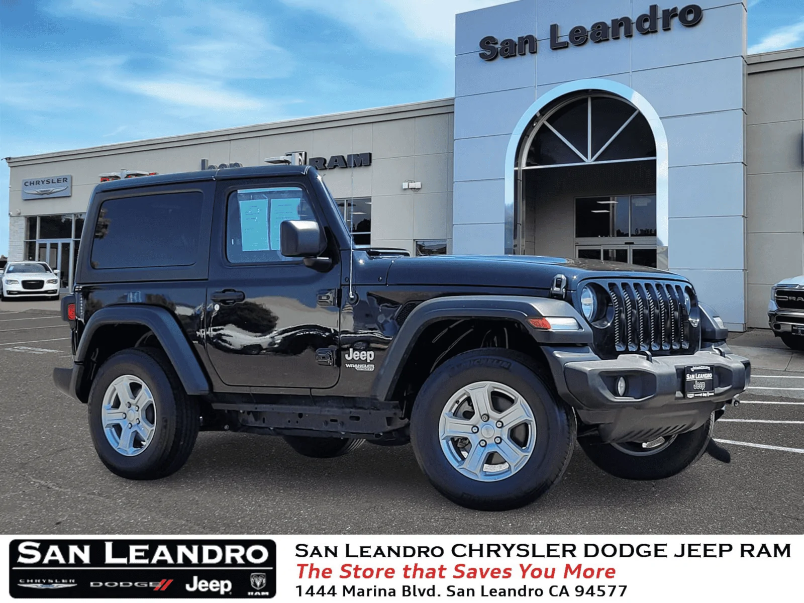 Jeep Gladiator Dealer Photo Shop Fail! 1693425263259