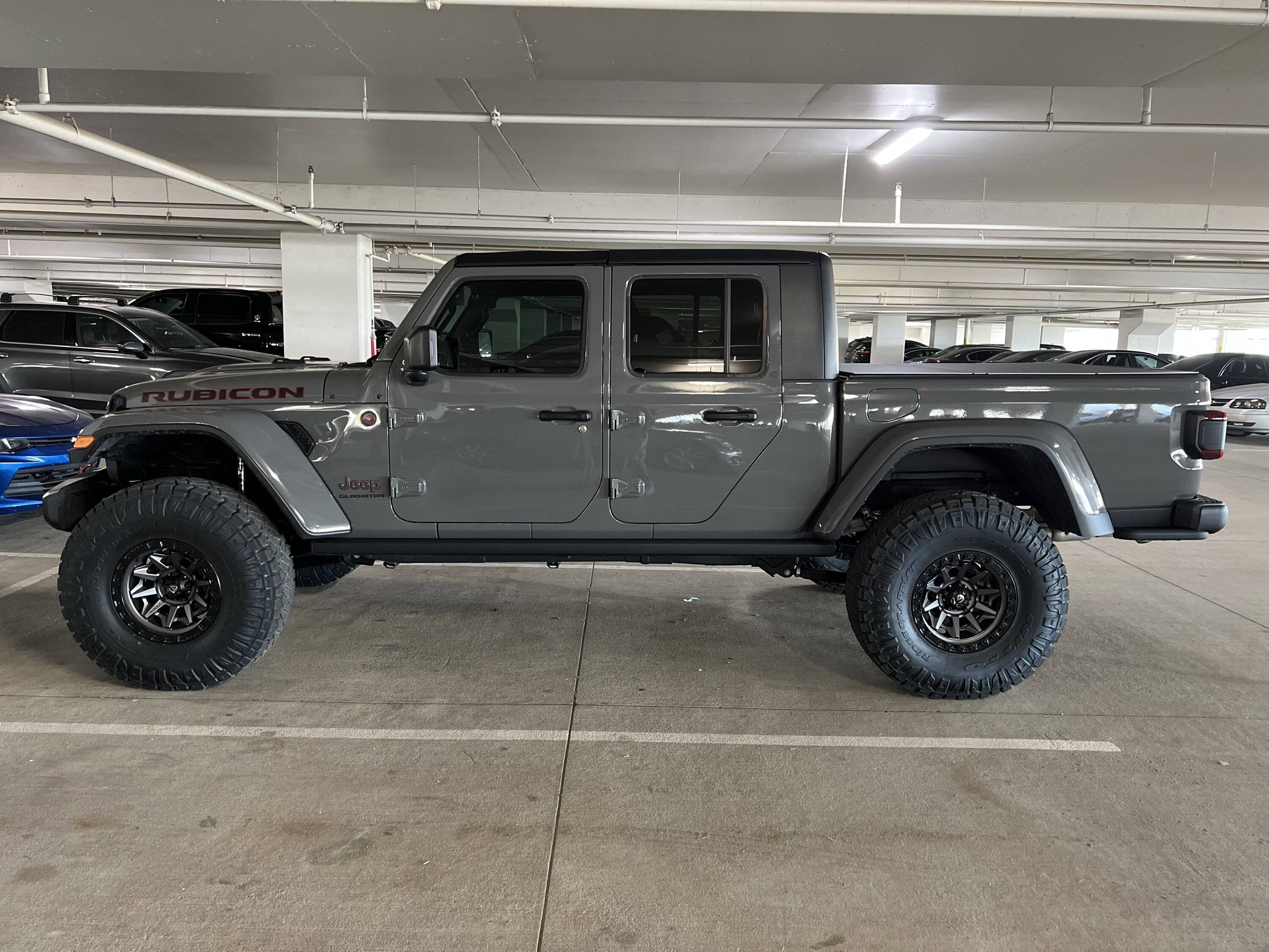 Jeep Gladiator 37 or 38 IMG_1937