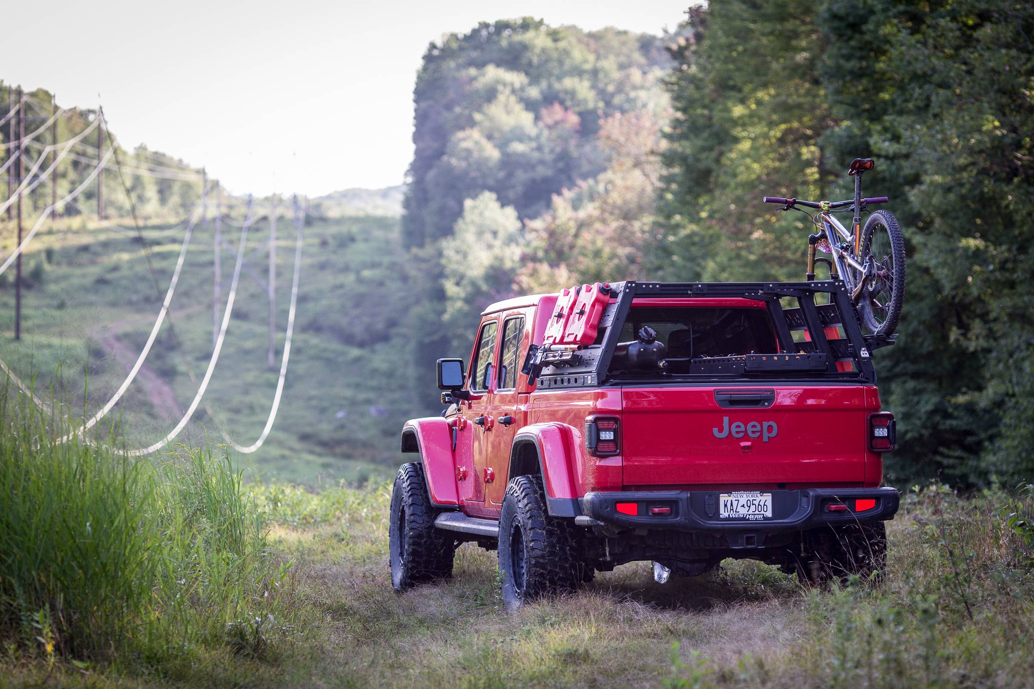 Jeep Gladiator Brand New VRS Bed Rack System by KB Voodoo! (photo heavy) Gladiator 22 with Molle and Bike -14
