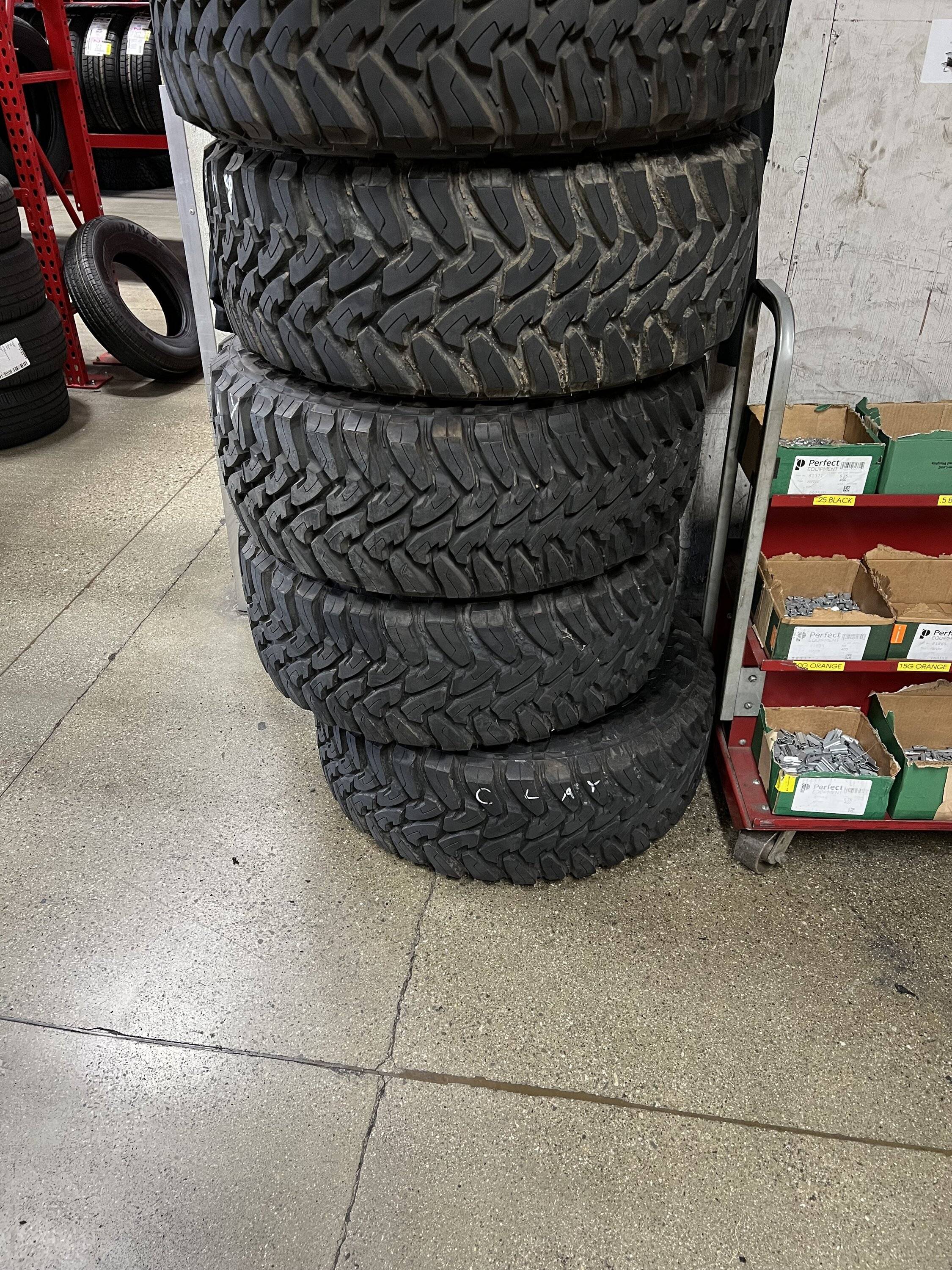 Jeep Gladiator Wheel and tire combo IMG_0443