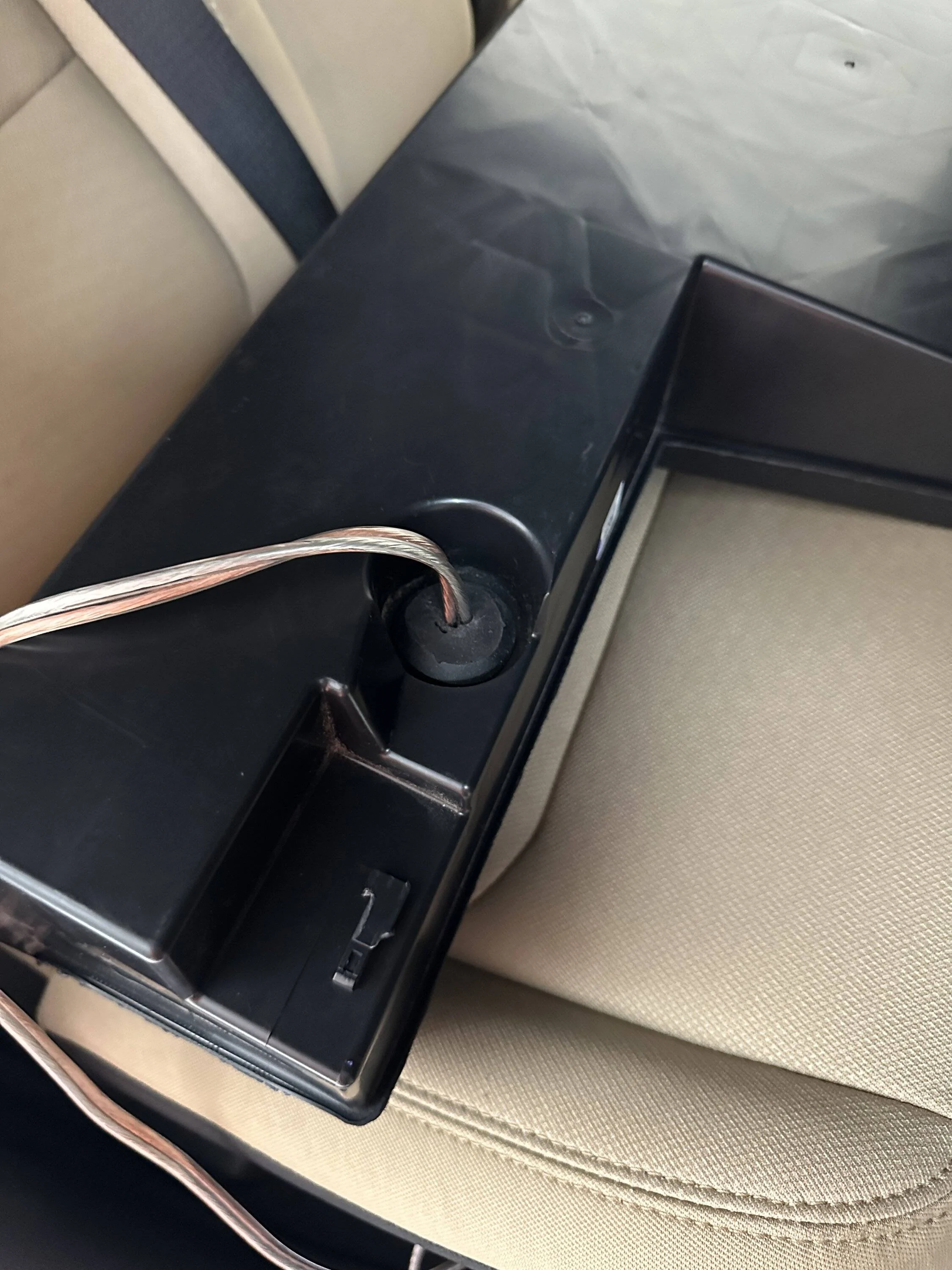 Jeep Gladiator Aftermarket subwoofer in OEM enclosure IMG_1227
