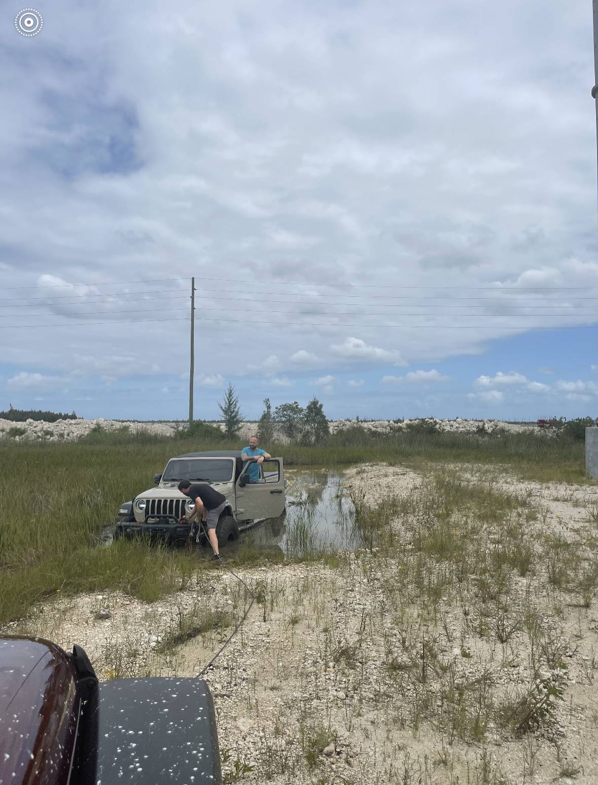Jeep Gladiator Got Stuck Today; Need ELocker Help: Sport, Manual Trans IMG_8861