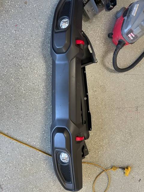 Jeep Gladiator ‘23 Rubicon Front Bumper IMG_4237