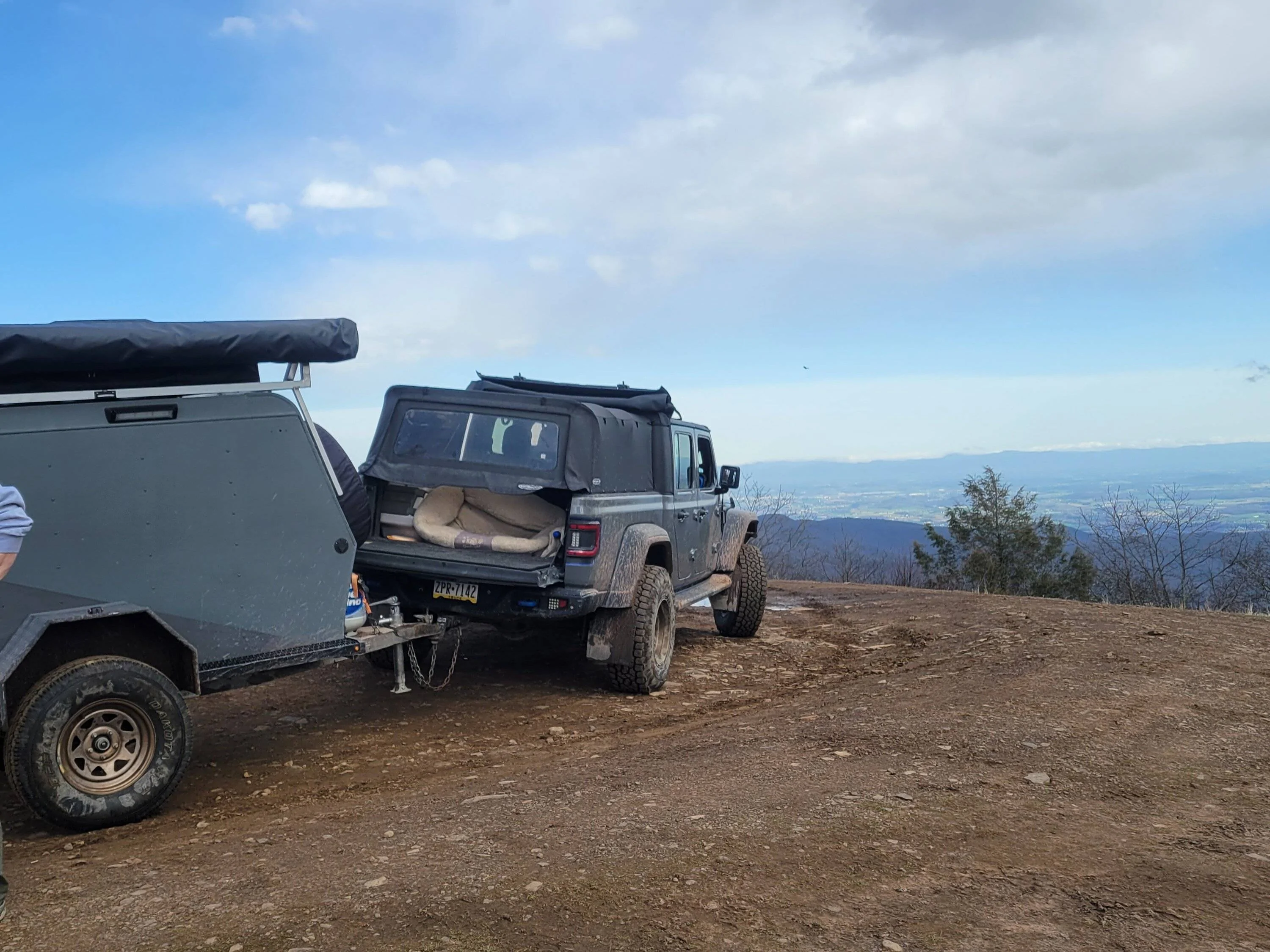 Jeep Gladiator Going to take my first trip, trailerin' 20230325_162032