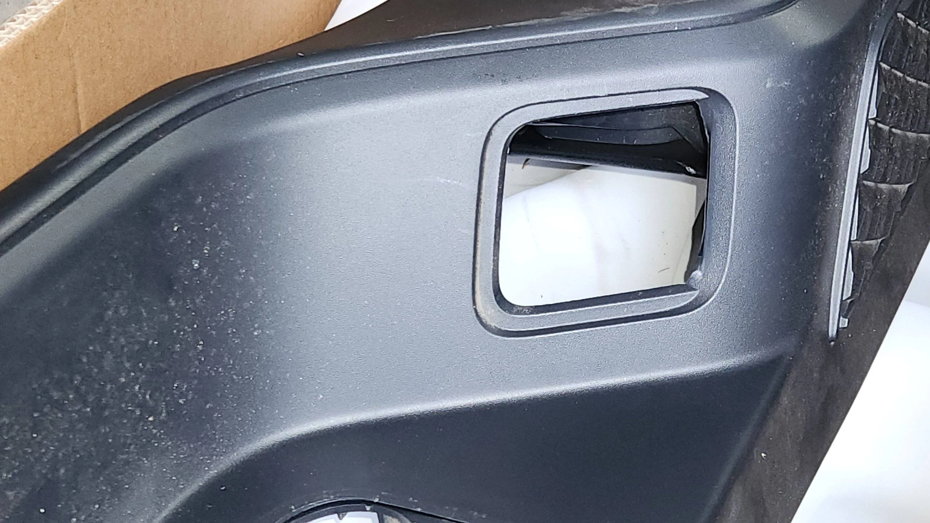Jeep Gladiator Did Jeep change the lighting bezels for the rear license plate? 20230906_165926