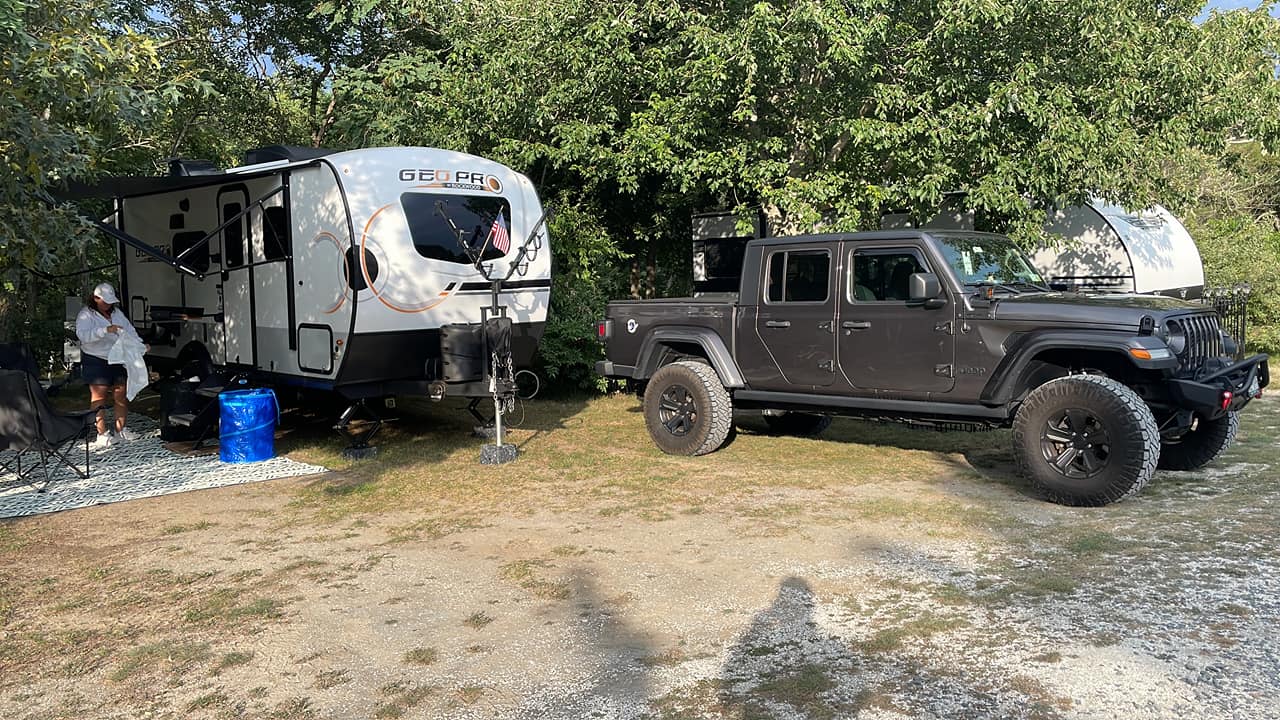 Jeep Gladiator Travel trailer recommendations bgM_RKIFmmx1NggY96X7yWiyp6w&_nc_ht=scontent-lga3-2