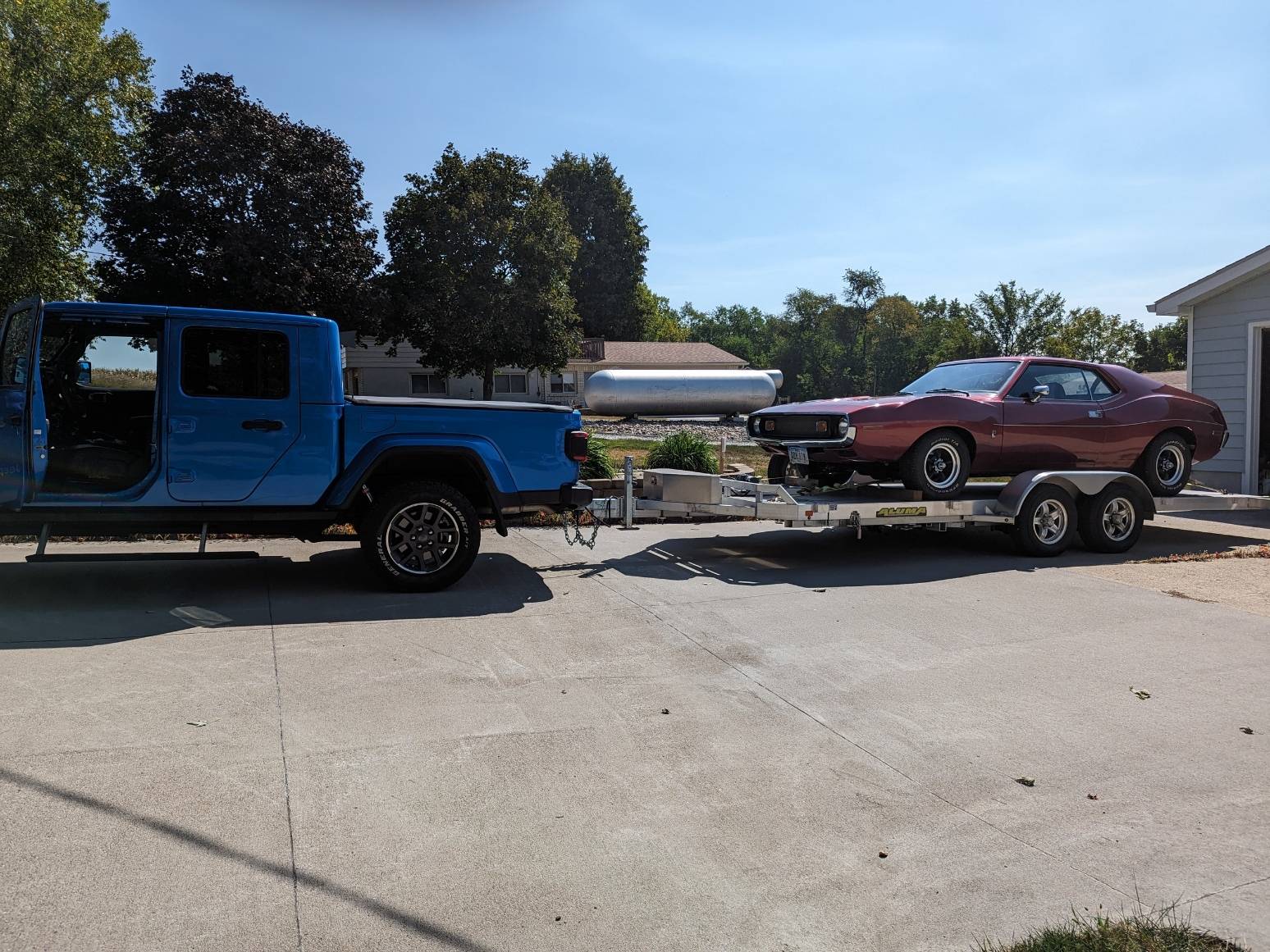 Jeep Gladiator So, what is everybody towing? PXL_20230907_163232666