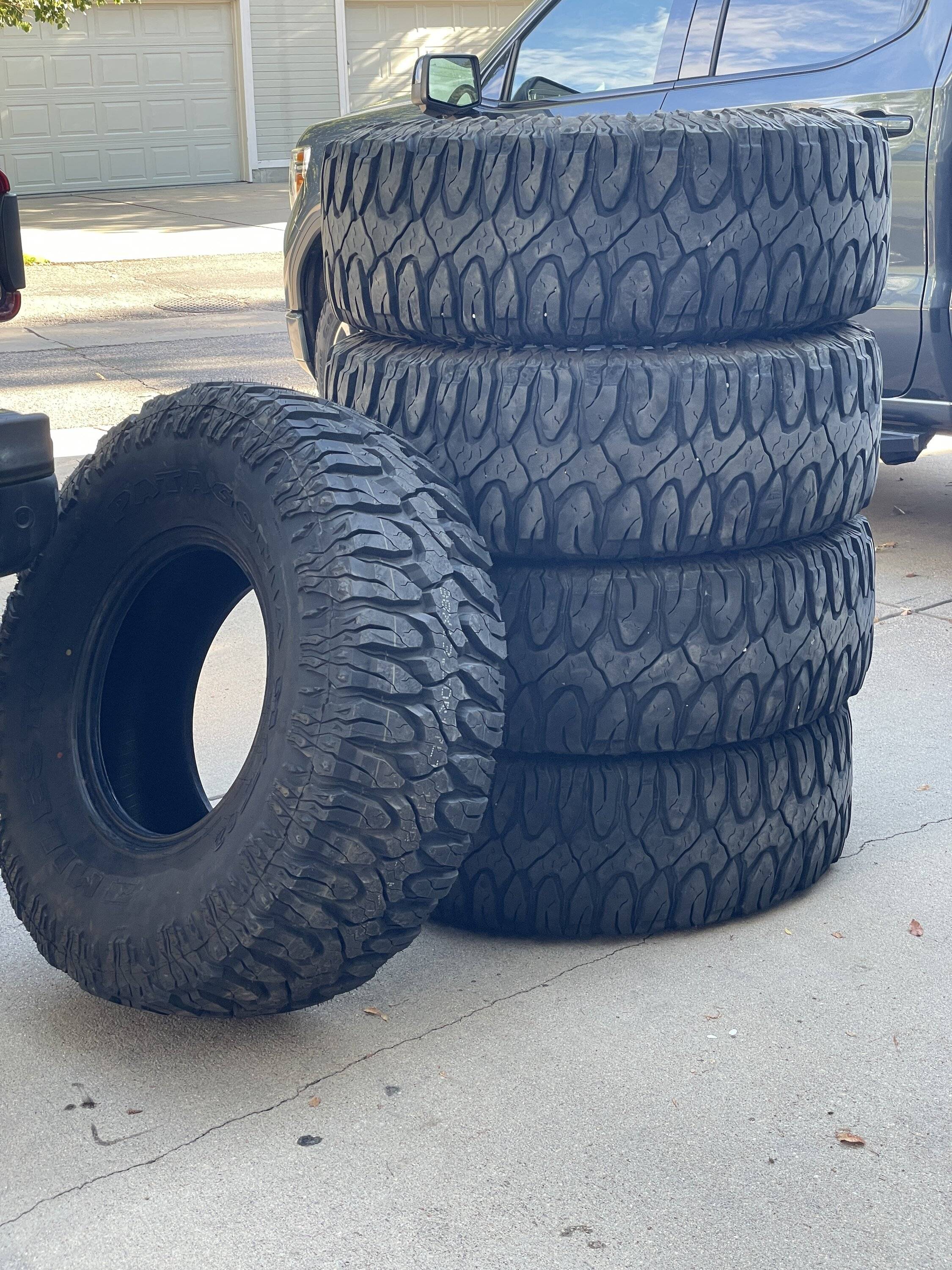 Jeep Gladiator FS: USED Milestar Patagonia M/T02 - 38x13.50R17, set of 5, one brand new IMG_1535.JPG