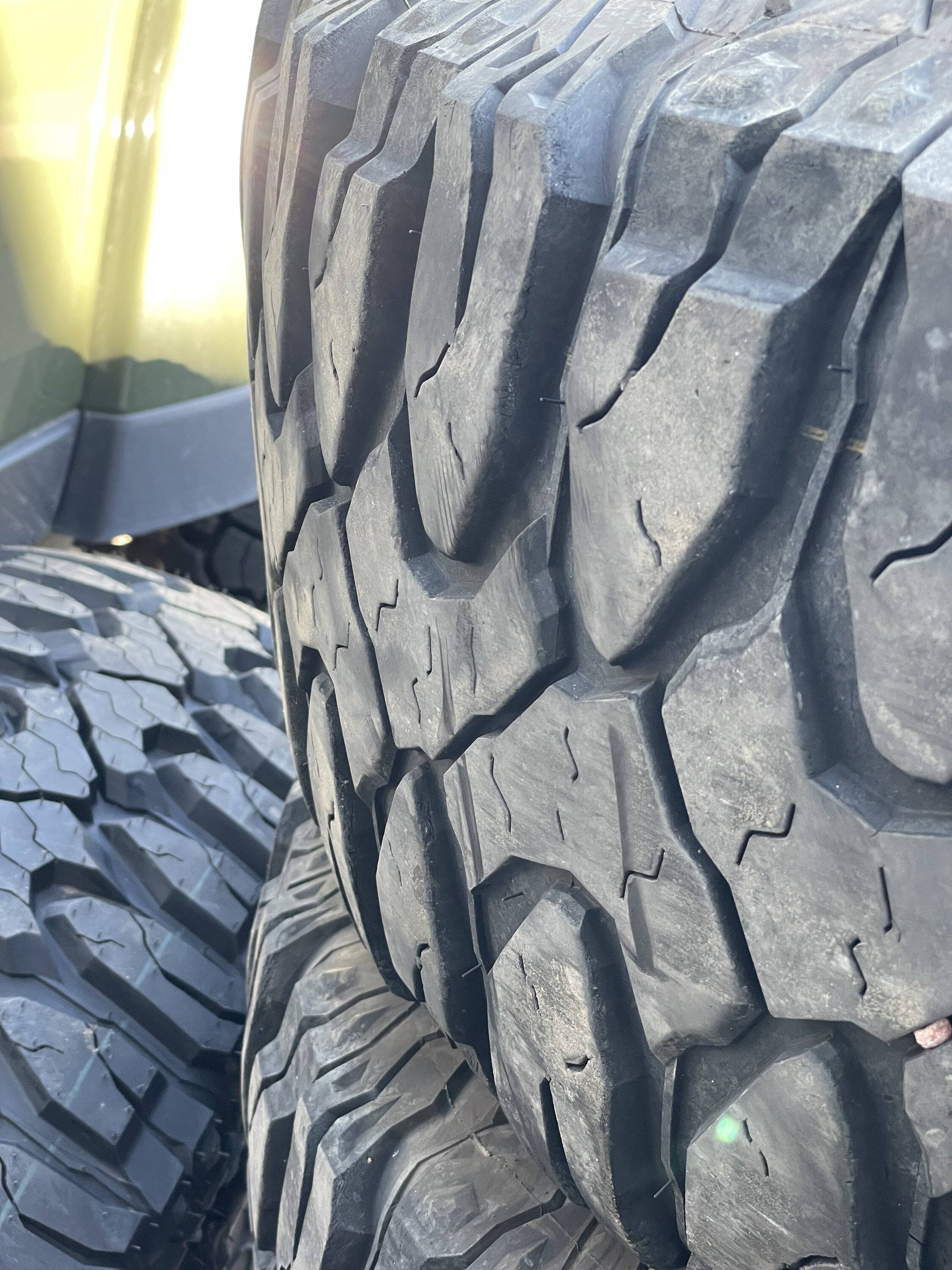 Jeep Gladiator FS: USED Milestar Patagonia M/T02 - 38x13.50R17, set of 5, one brand new image0 (3)