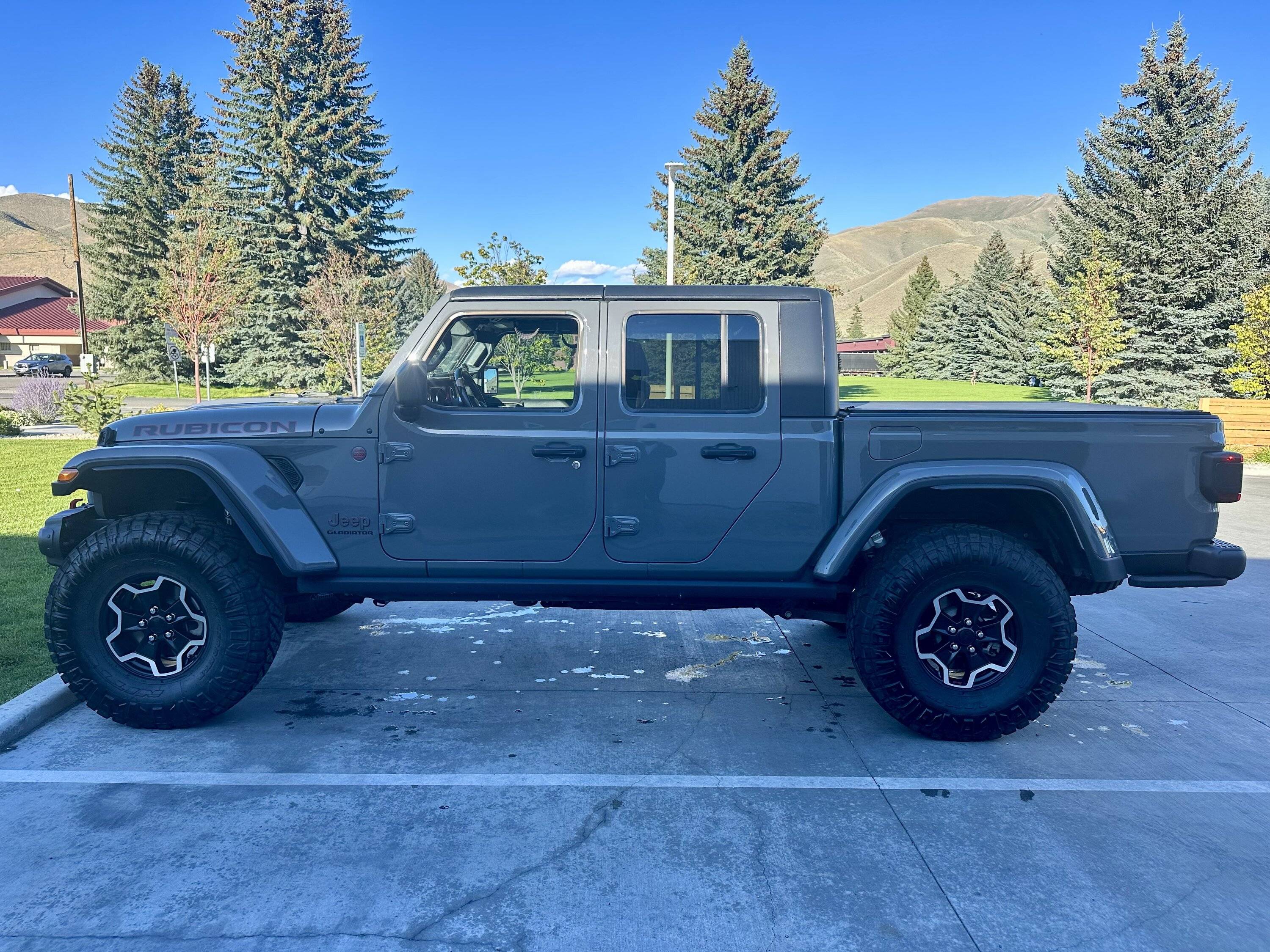 Jeep Gladiator 37 or 38 IMG_6160