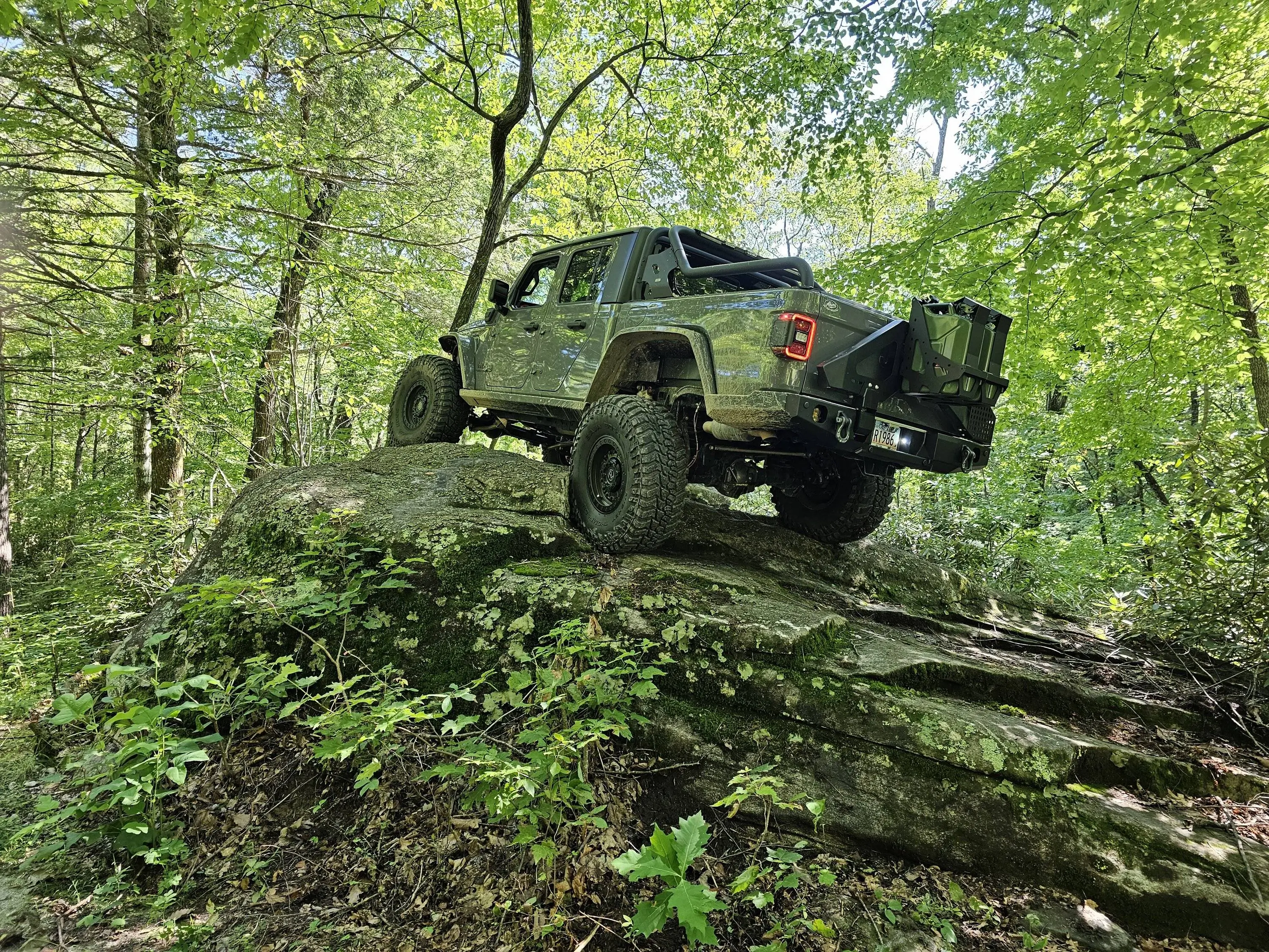 Jeep Gladiator SYNERGY BALL JOINTS VS DYNATRAC BALL JOINTS ? ANY PREFERENCE? Sarahs Creek Rock1
