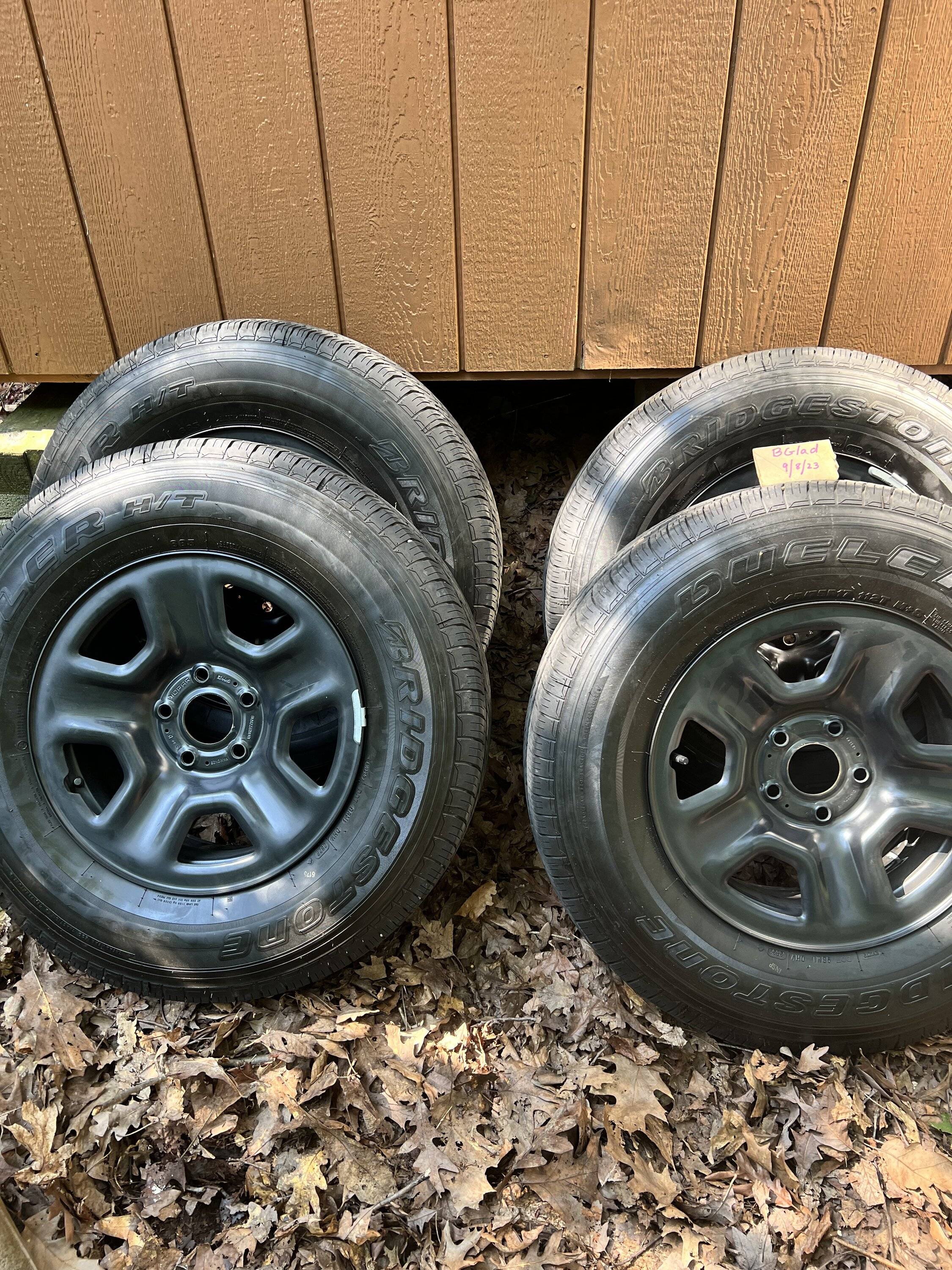Jeep Gladiator Sport 245/75-17 set of 4 IMG_3969
