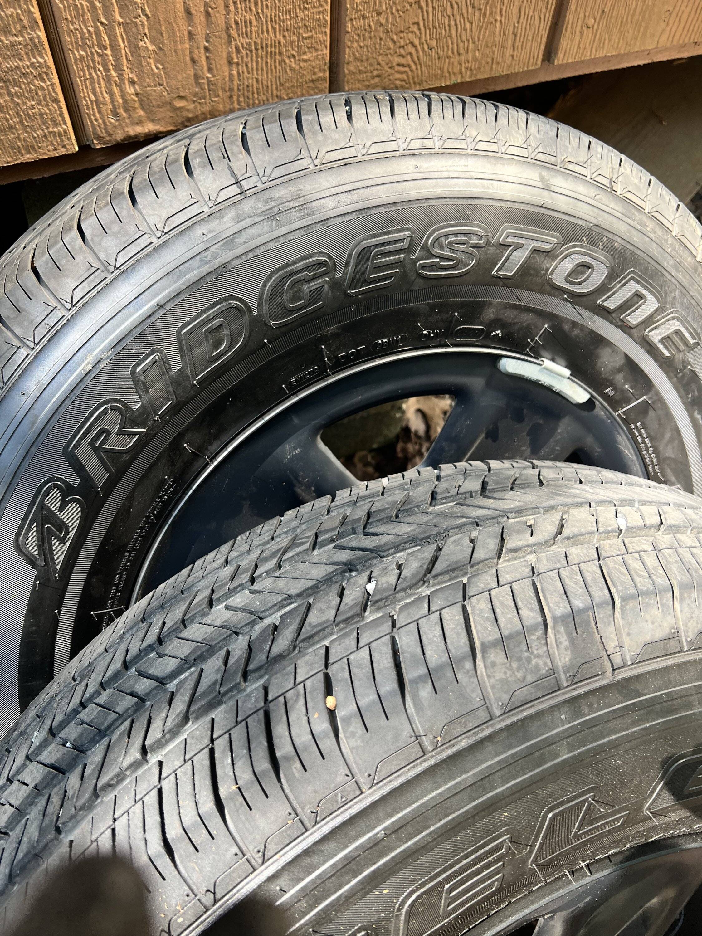 Jeep Gladiator Sport 245/75-17 set of 4 IMG_3973