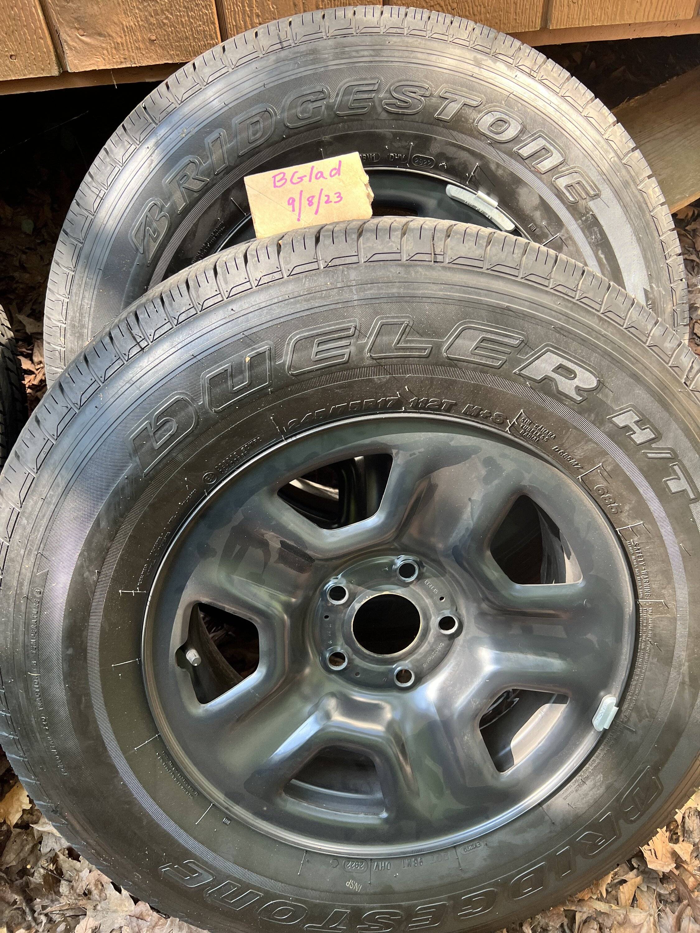 Jeep Gladiator Sport 245/75-17 set of 4 IMG_3968
