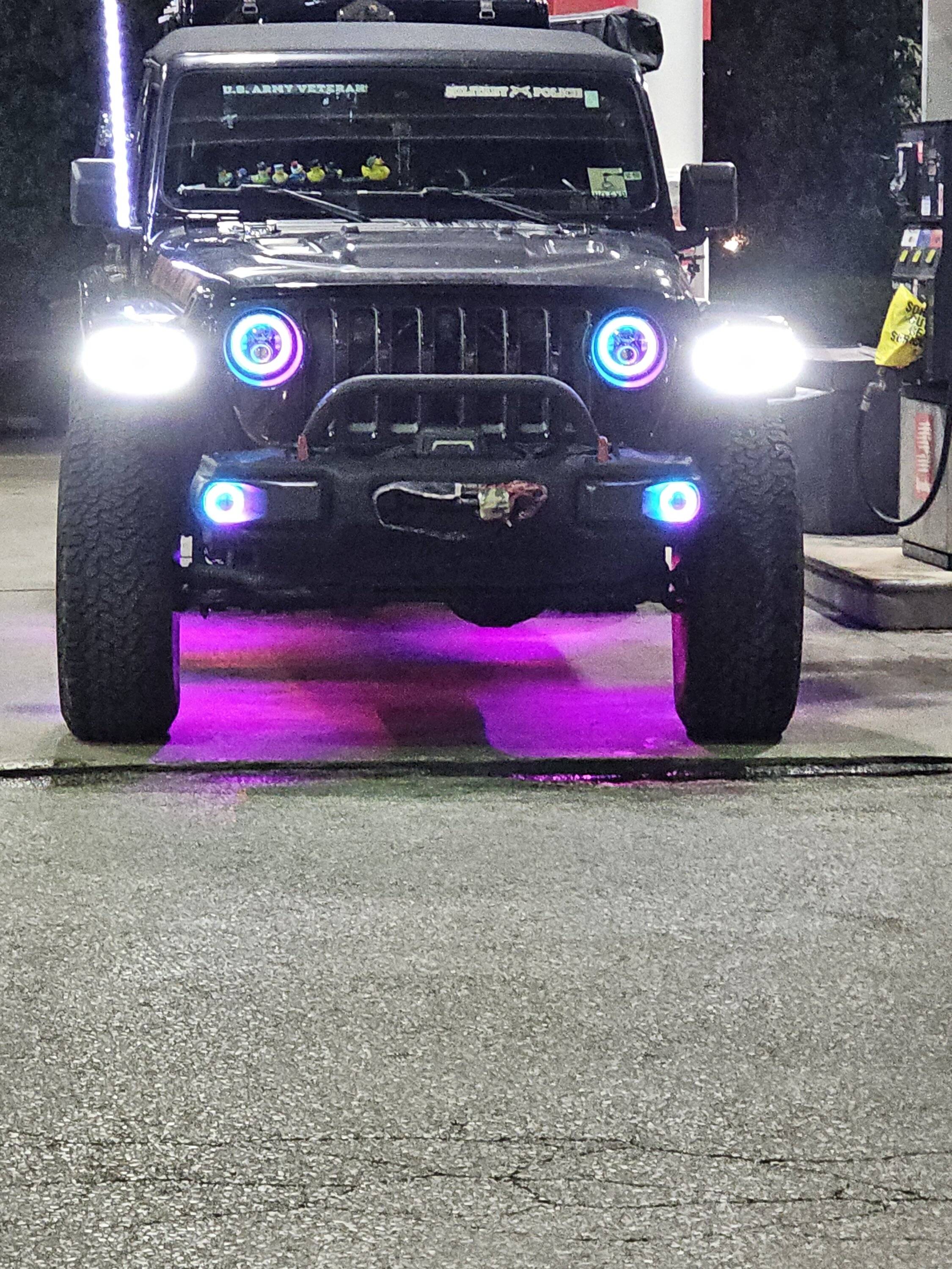 Jeep Gladiator "Betsy" The Memorial Gladiator 20230907_230434