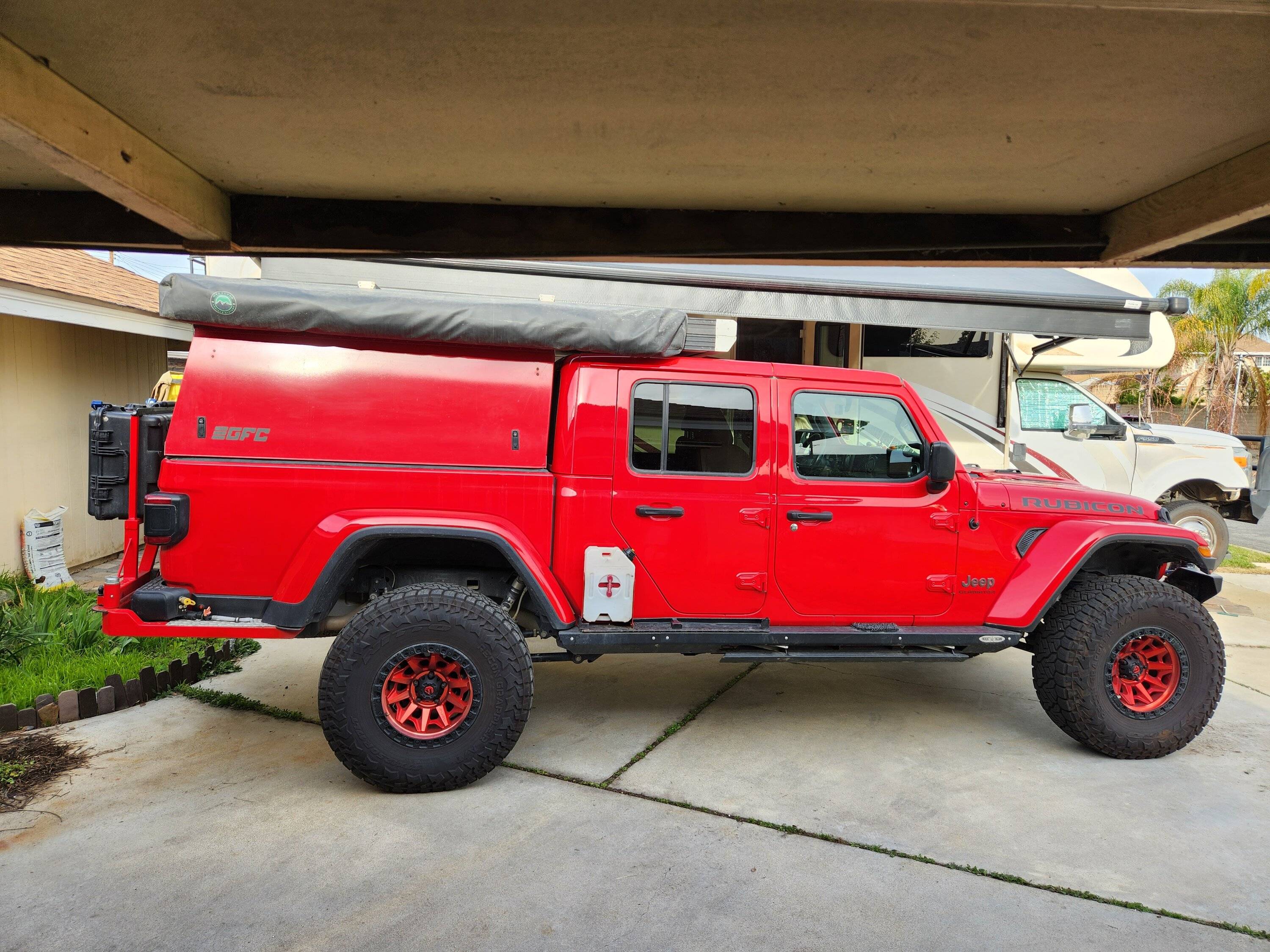 Jeep Gladiator Guys with 37s what wheels are you running? 20230112_150124