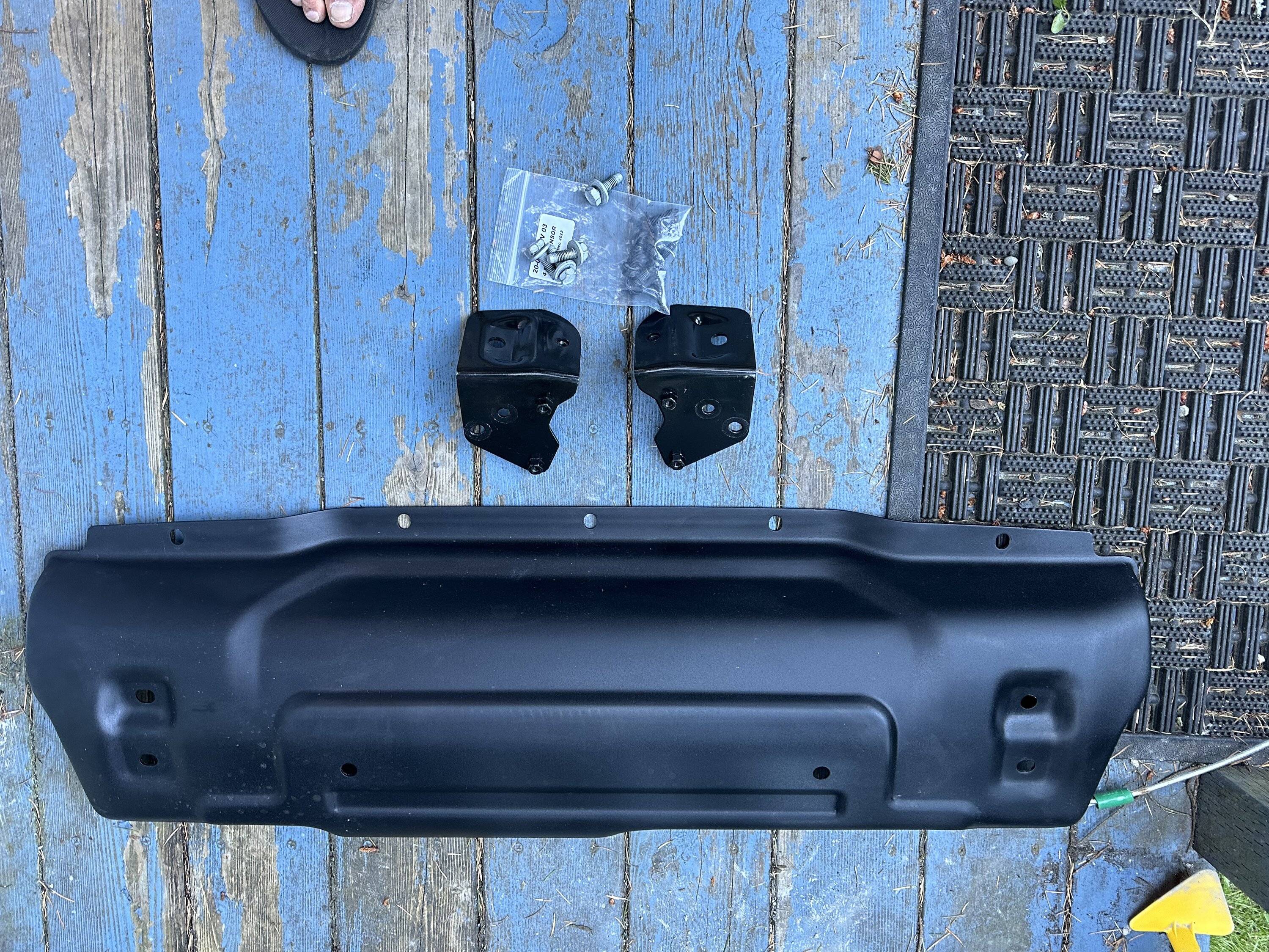 Jeep Gladiator Stock Steel Rubicon Skid Plate - Near Mint IMG_1075