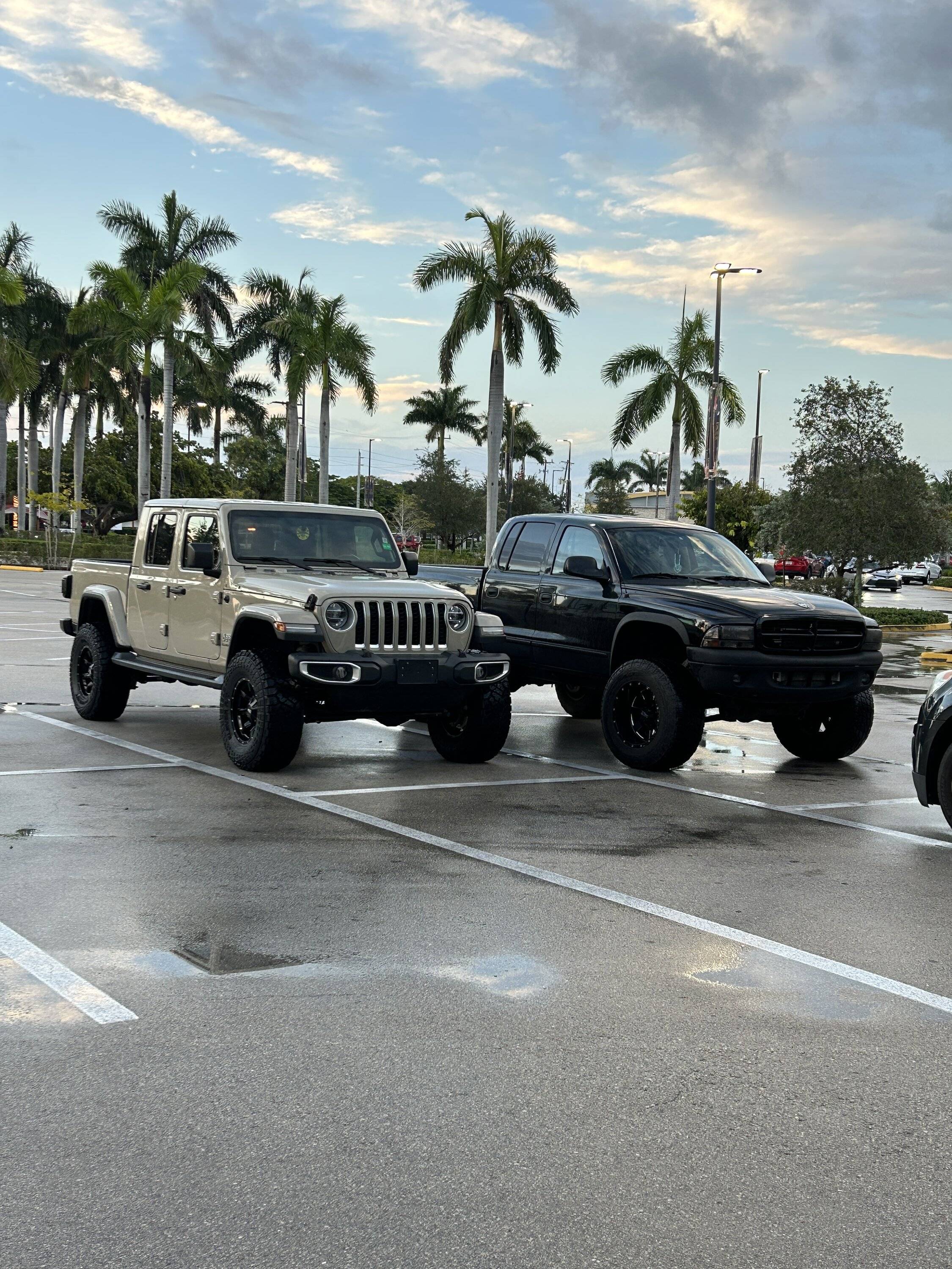 Jeep Gladiator 3.5" Lift On 35's IMG_0679