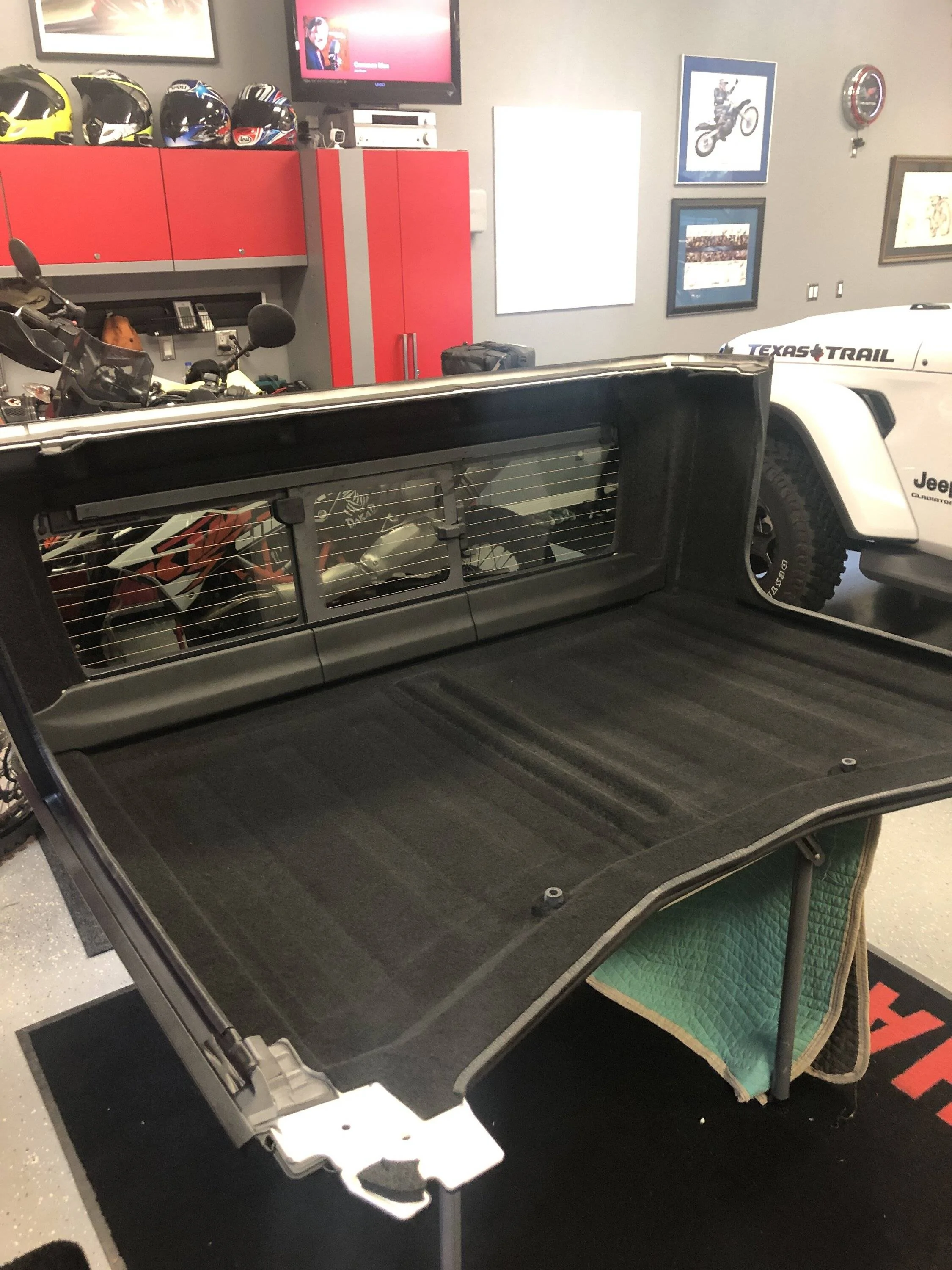 Jeep Gladiator Coverking Topliner - Review & Install 728CA842-9CA1-42E6-A6DF-5F2AFB1E48E1