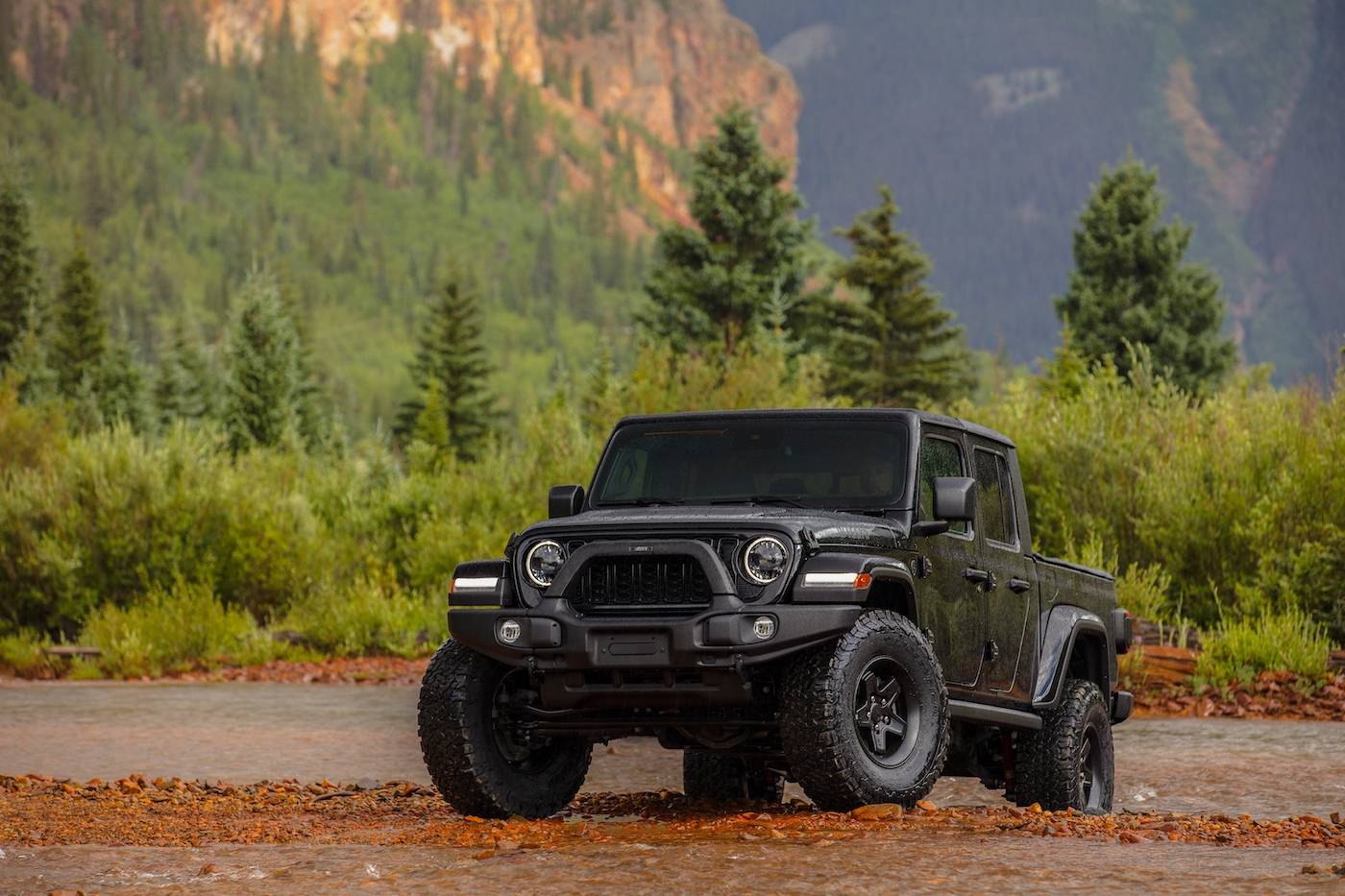 Jeep Gladiator NEW Upfit by AEV Packages (Upcountry, Upcountry+, Level II) Available for 2024 Jeep Gladiator JP024_104GL