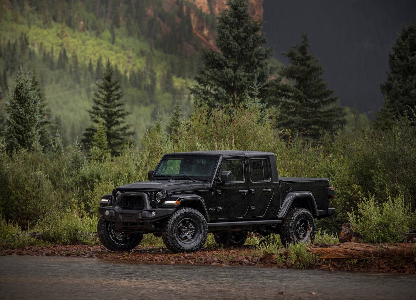 Jeep Gladiator NEW Upfit by AEV Packages (Upcountry, Upcountry+, Level II) Available for 2024 Jeep Gladiator JP024_107GL