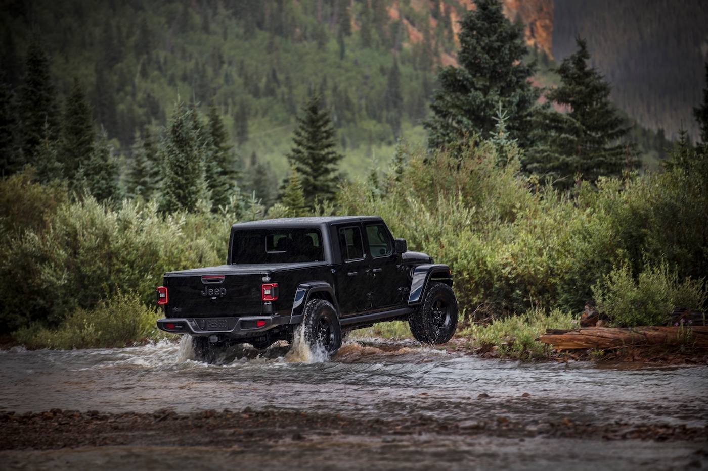 Jeep Gladiator NEW Upfit by AEV Packages (Upcountry, Upcountry+, Level II) Available for 2024 Jeep Gladiator JP024_113GL