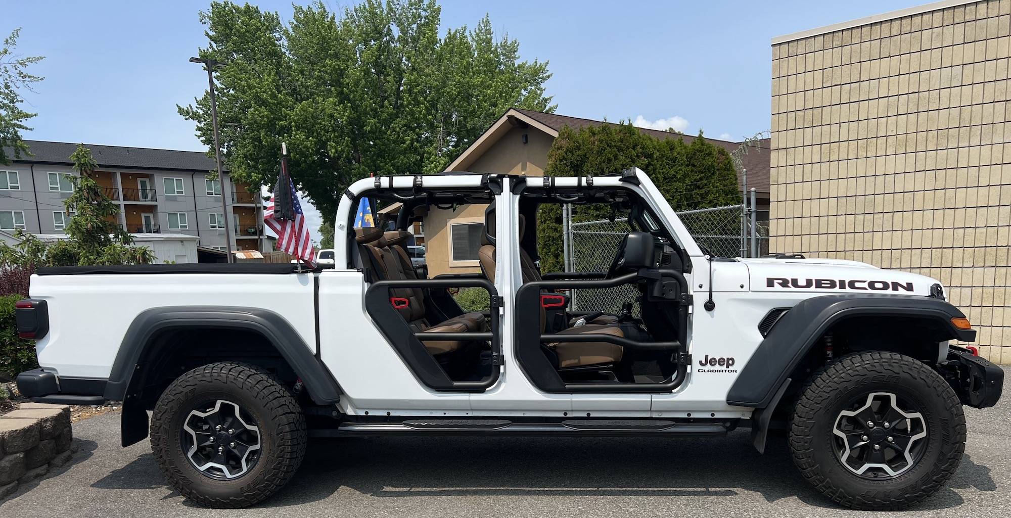 Jeep Gladiator White Retro Wheels installed finally IMG_3246