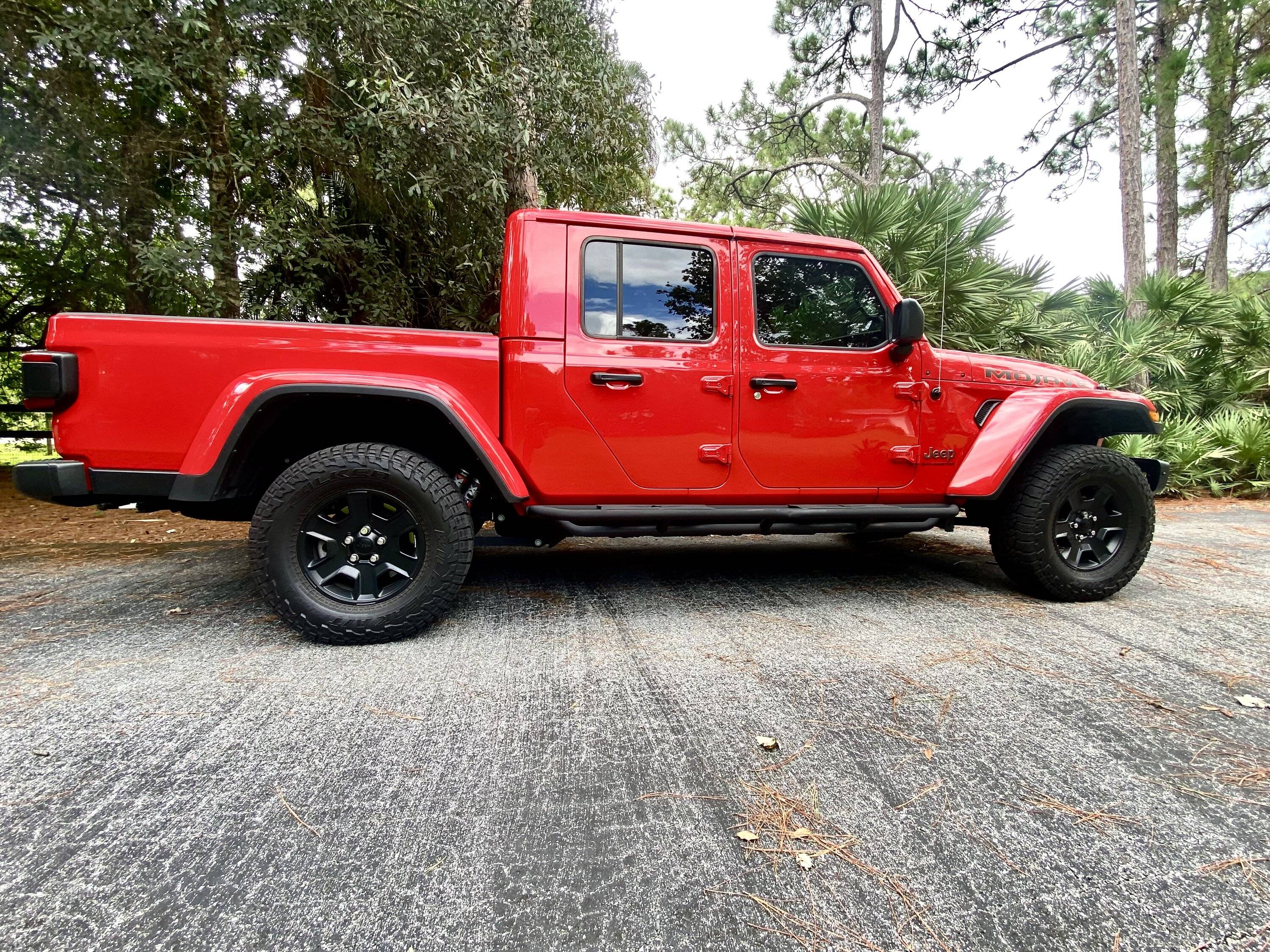 Jeep Gladiator FIRECRACKER RED Gladiator JT Club B247D475-7E96-4915-9957-77E7F60B056E