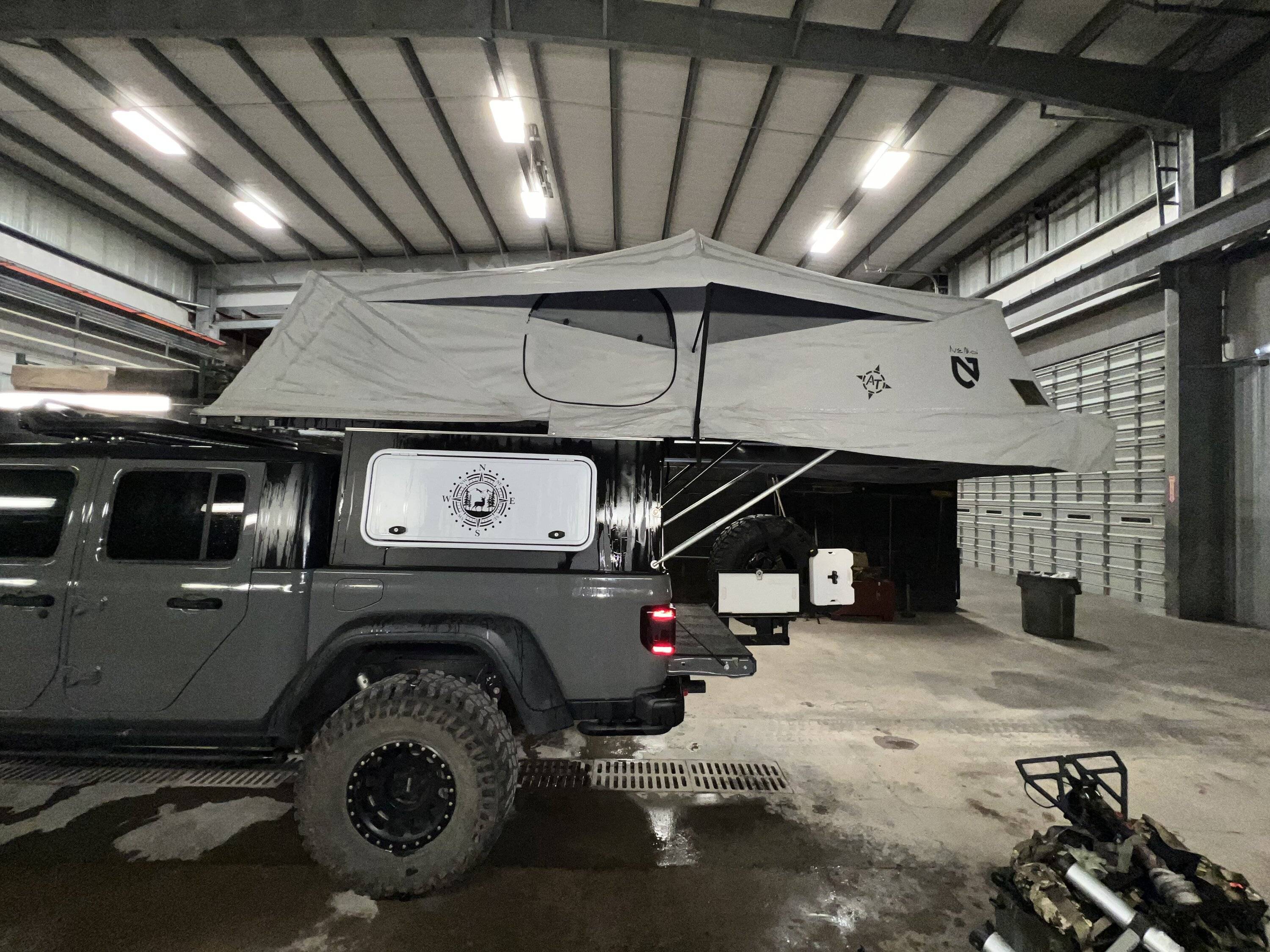 Jeep Gladiator AT Habitat Camper Top $9,000 IMG_5545