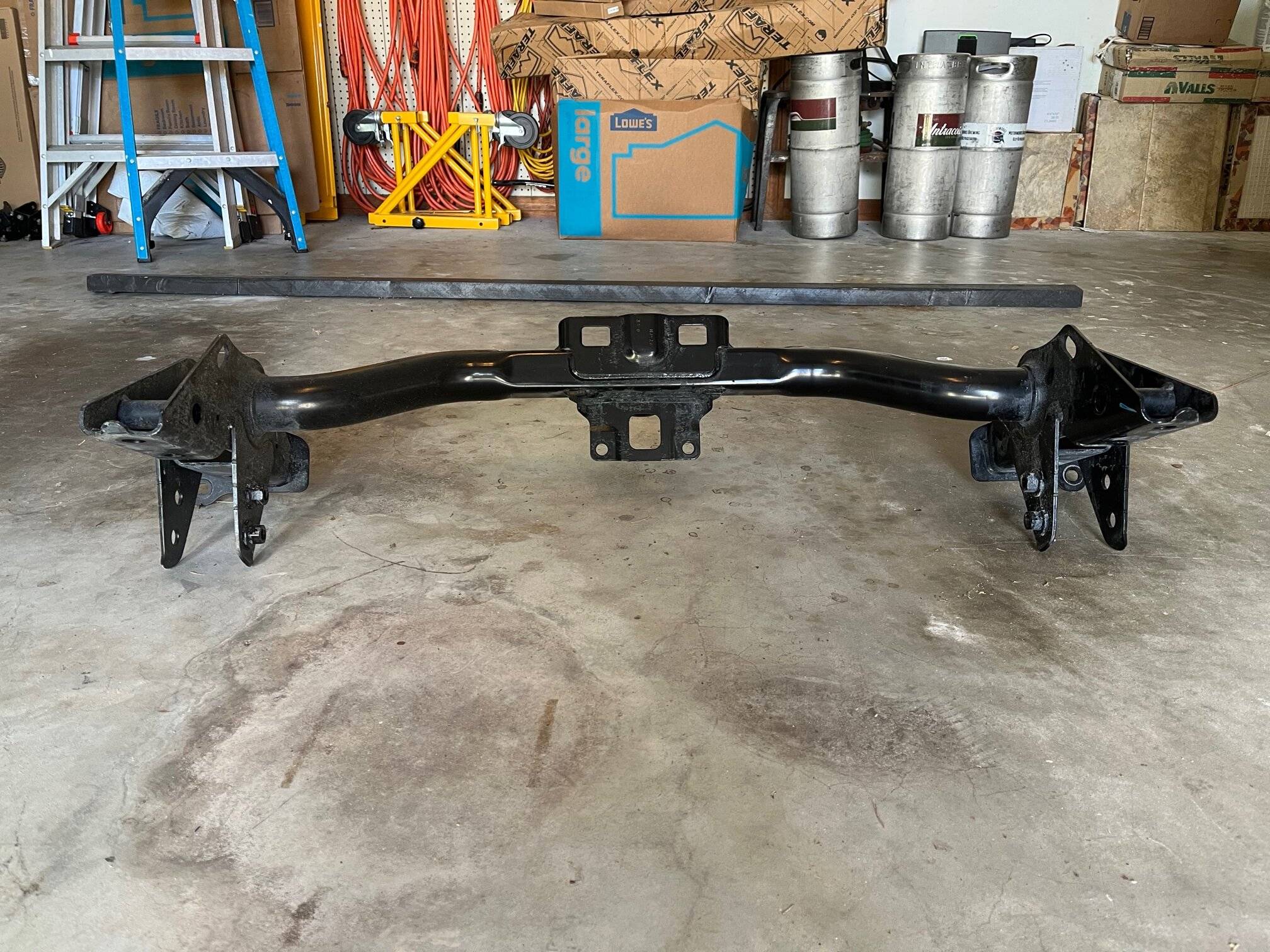 Jeep Gladiator stock 2021 rubicon hitch IMG_0394