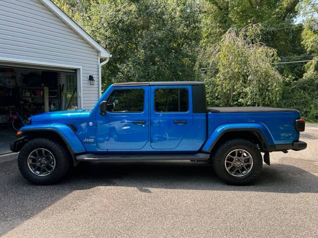 Jeep Gladiator 2021 Overland $44,000 IMG_0004