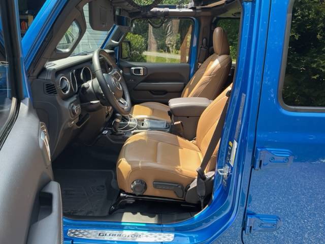 Jeep Gladiator 2021 Overland $44,000 IMG_1264