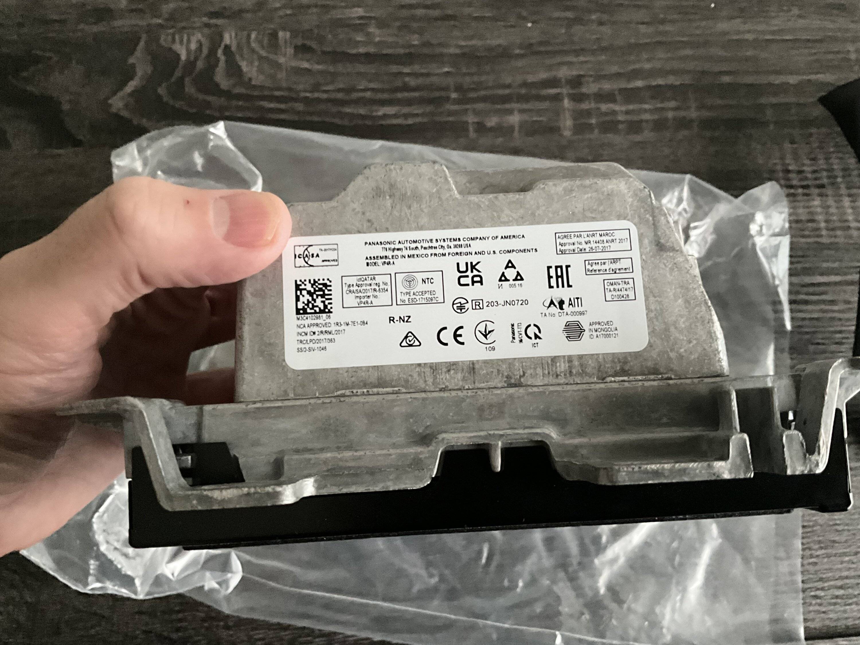 Jeep Gladiator For sale- 8.4 uconnect Model # 68472596AM IMG_0116
