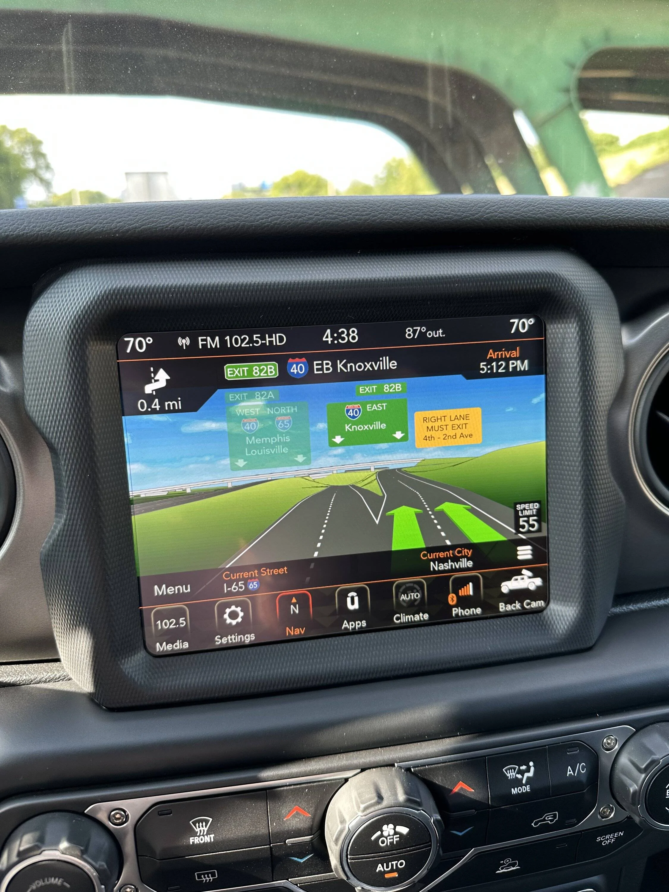 Jeep Gladiator For sale- 8.4 uconnect Model # 68472596AM IMG_0869